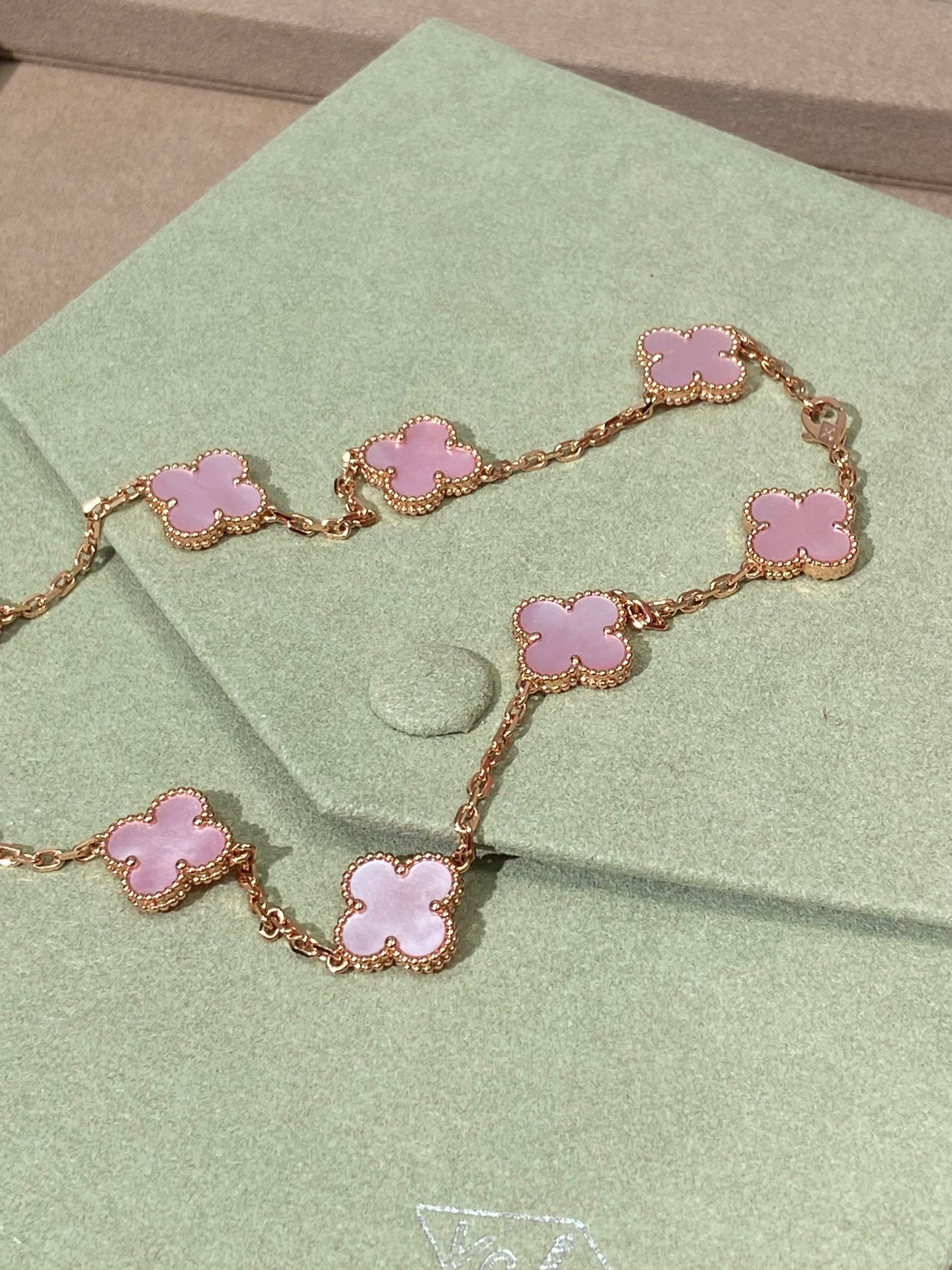 LuxluxHouse Best Quality Accessories Van Cleef & Arpels