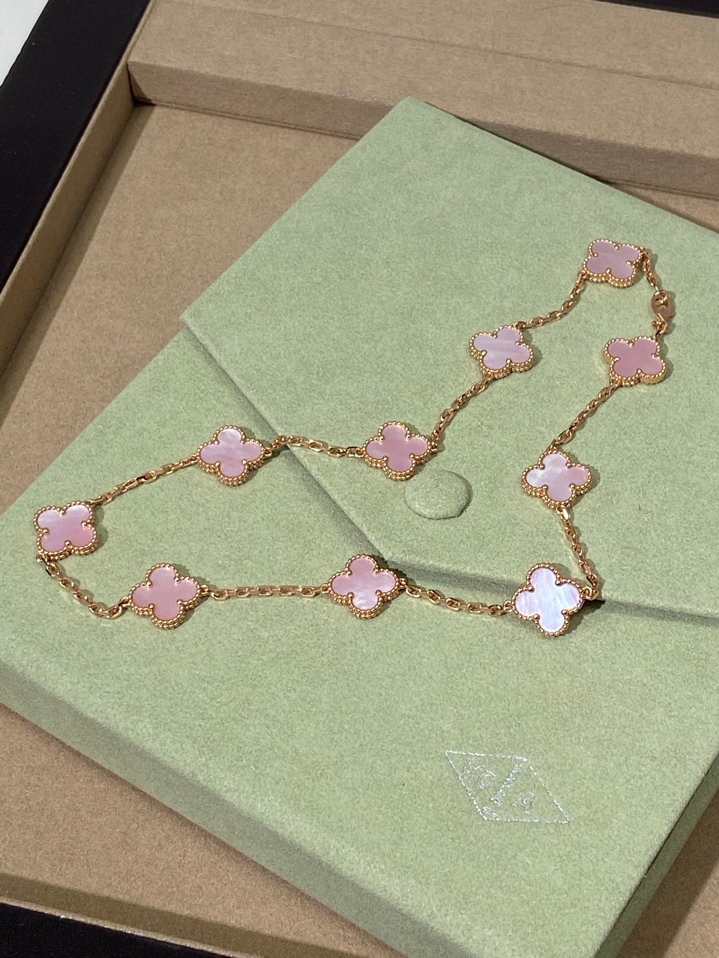 LuxluxHouse Best Quality Accessories Van Cleef & Arpels
