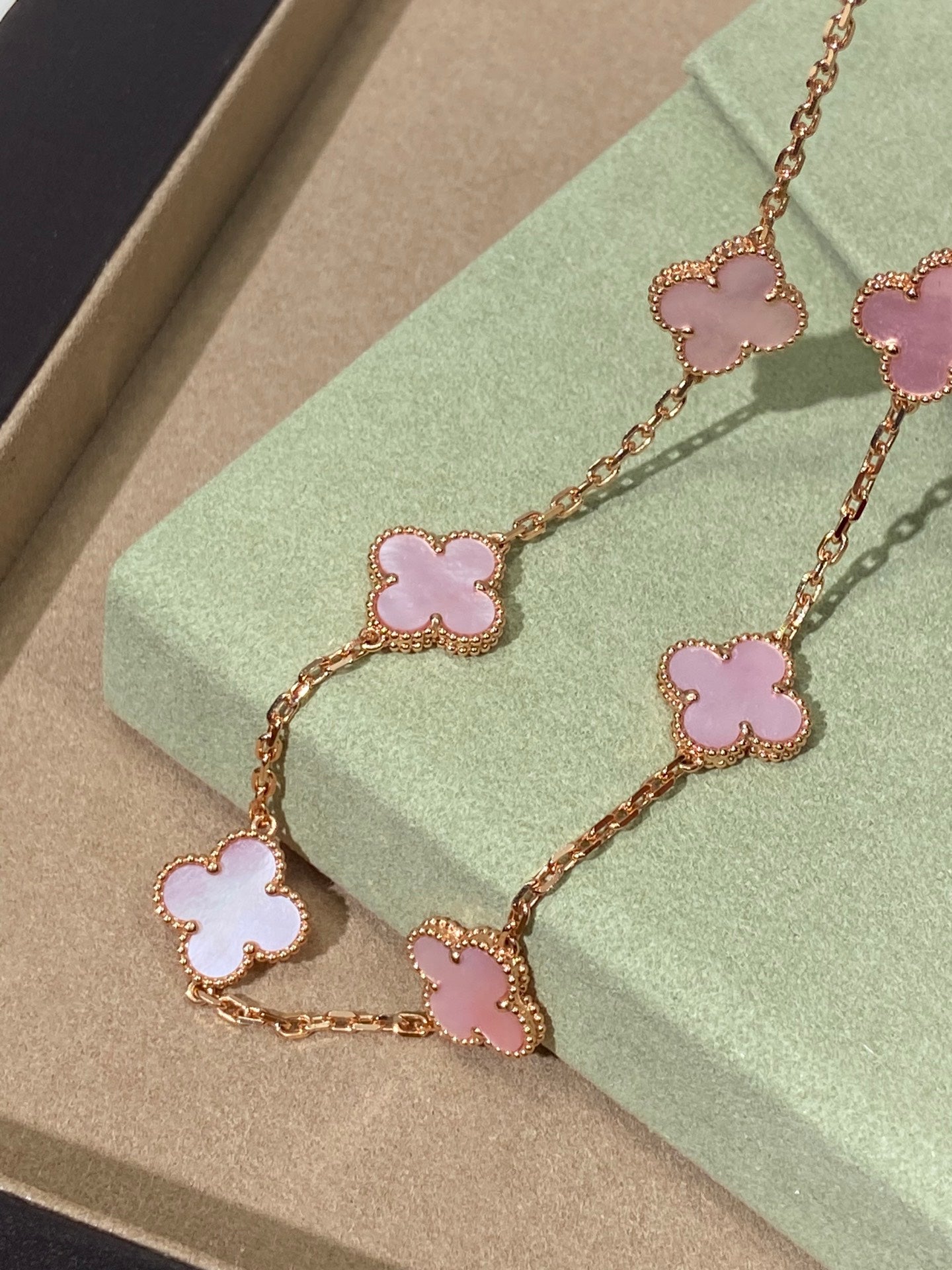 LuxluxHouse Best Quality Accessories Van Cleef & Arpels