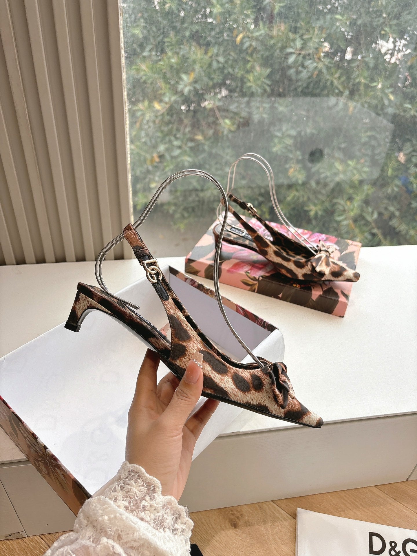 LuxluxHouse Best Quality Dolce & Gabbana Women Shoes