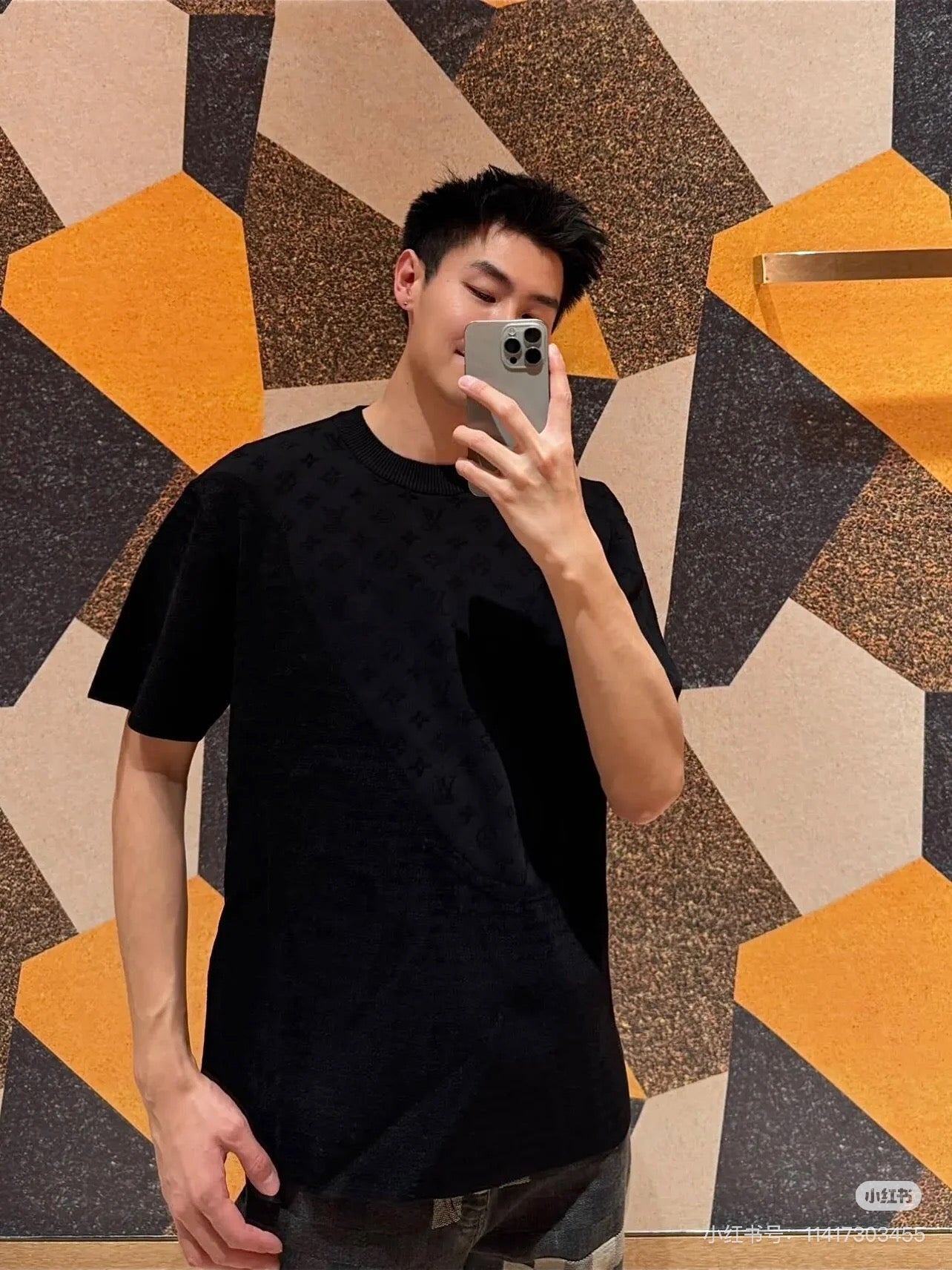 LuxluxHouse Best Quality Clothes T-shirt Louis Vuitton