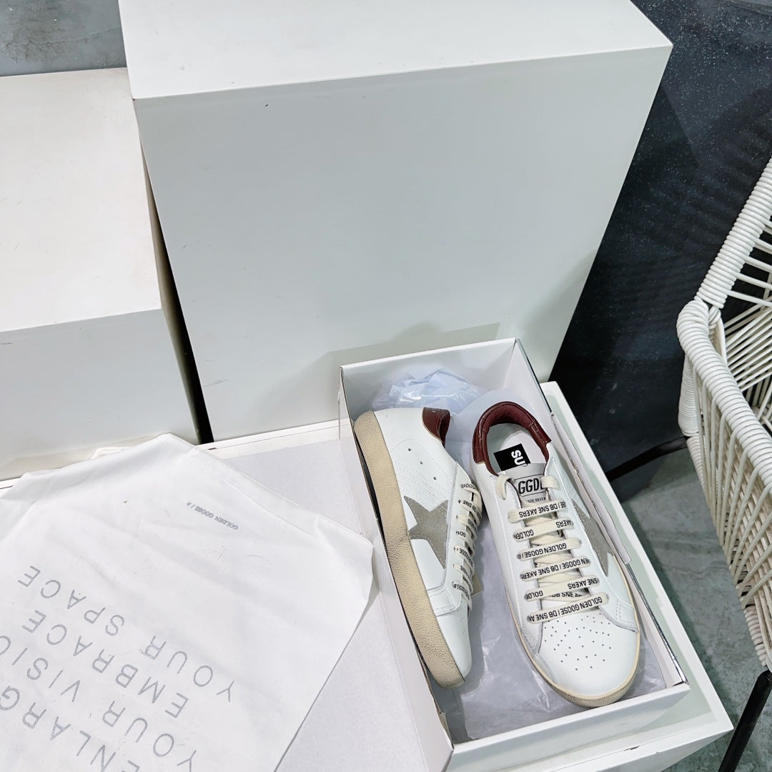 LuxluxHouse Best Quality Shoes Golden Goose