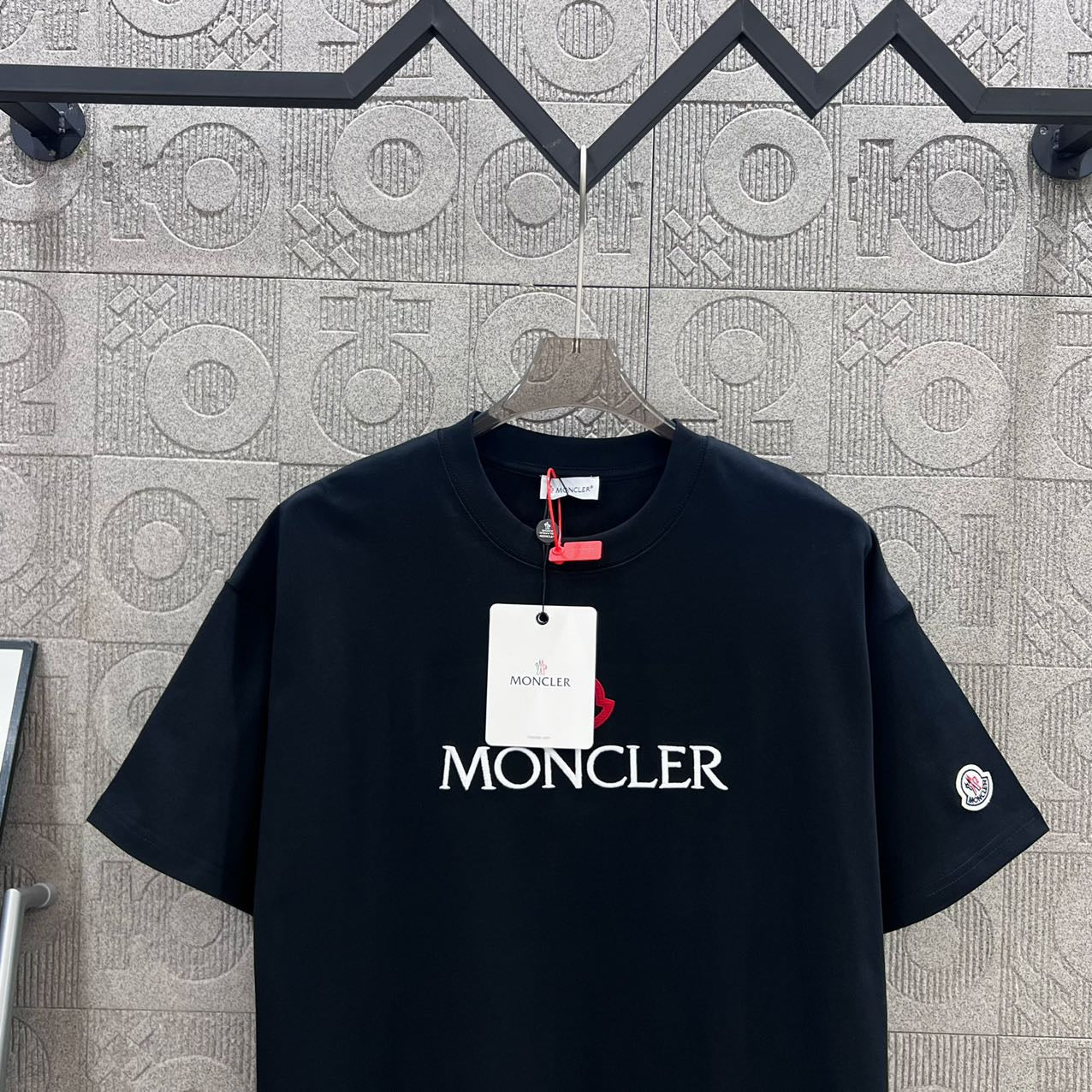 LuxluxHouse Best Quality Clothes T-shirt Moncler