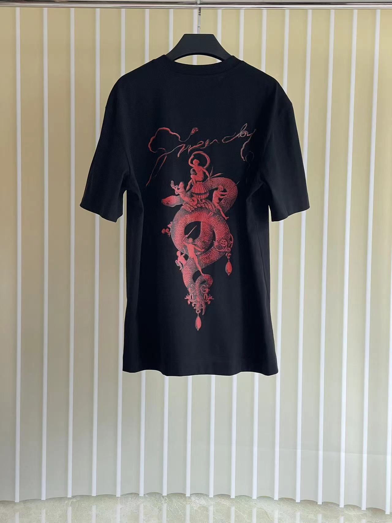 LuxluxHouse Best Quality Clothes Givenchy T-shirt