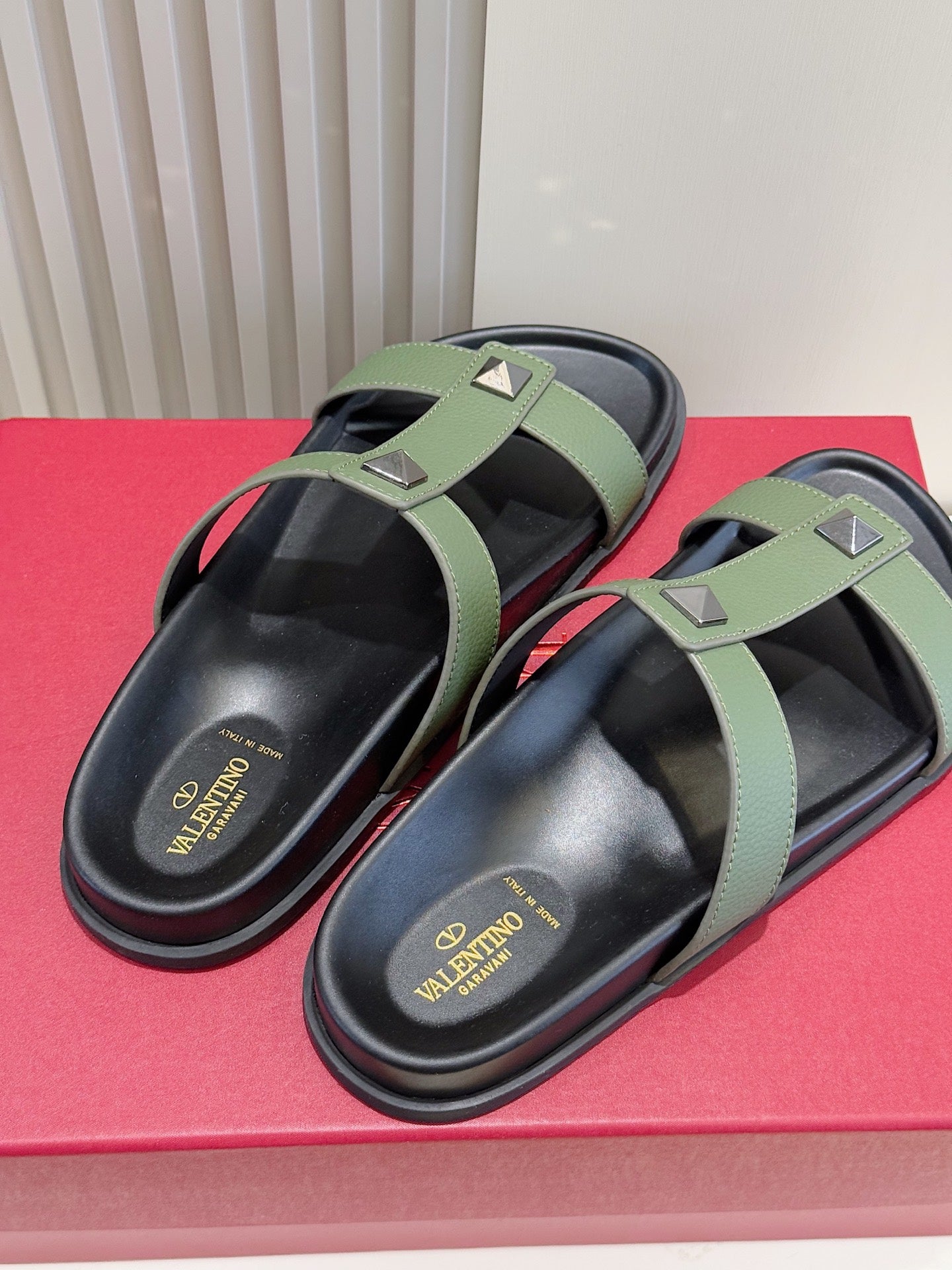 LuxluxHouse Best Quality Sandals Valentino