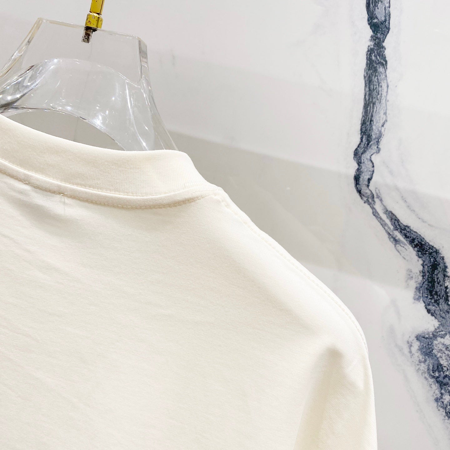 LuxluxHouse Best Quality Clothes T-shirt Loewe