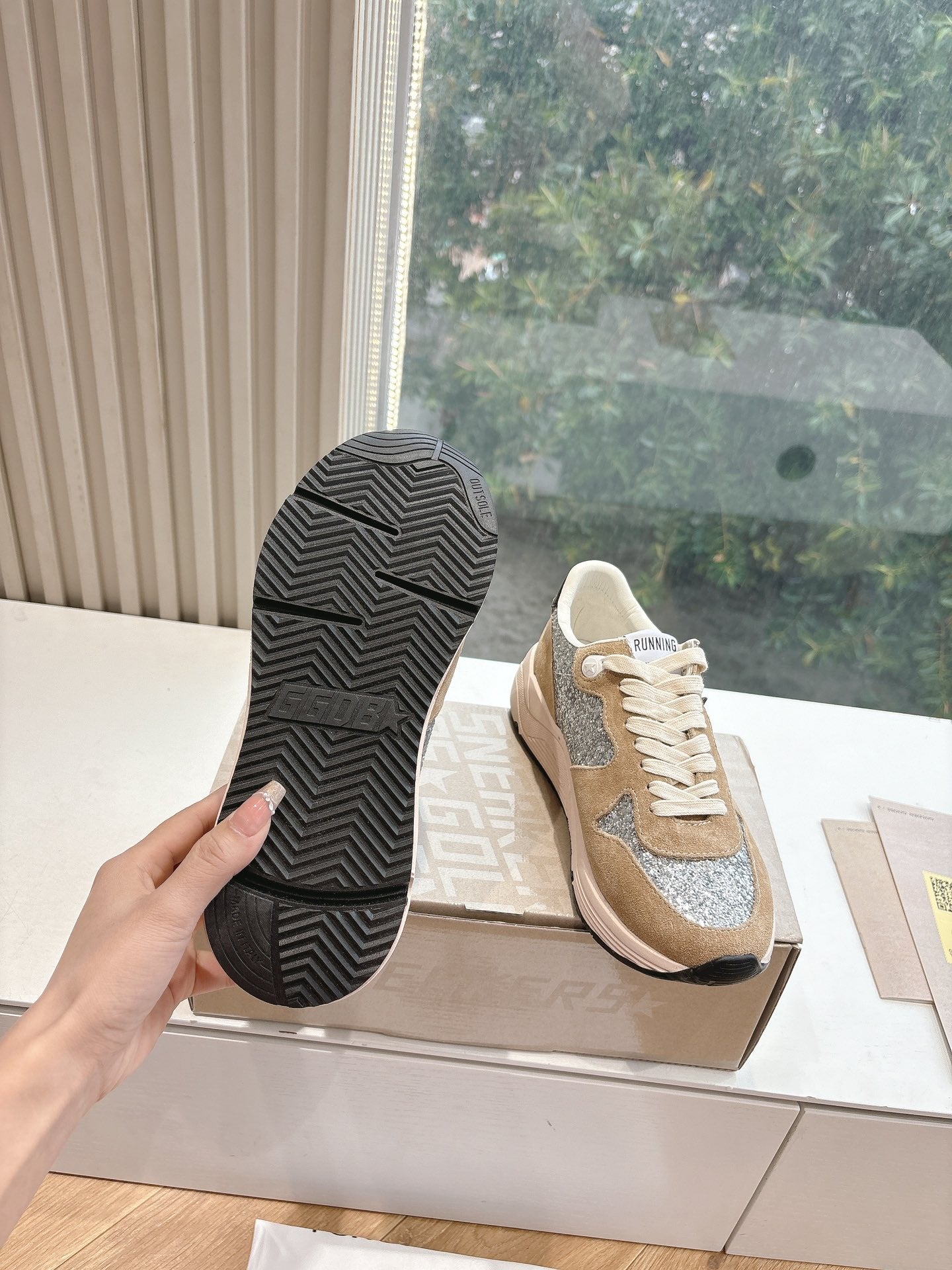 LuxluxHouse Best Quality Shoes Golden Goose