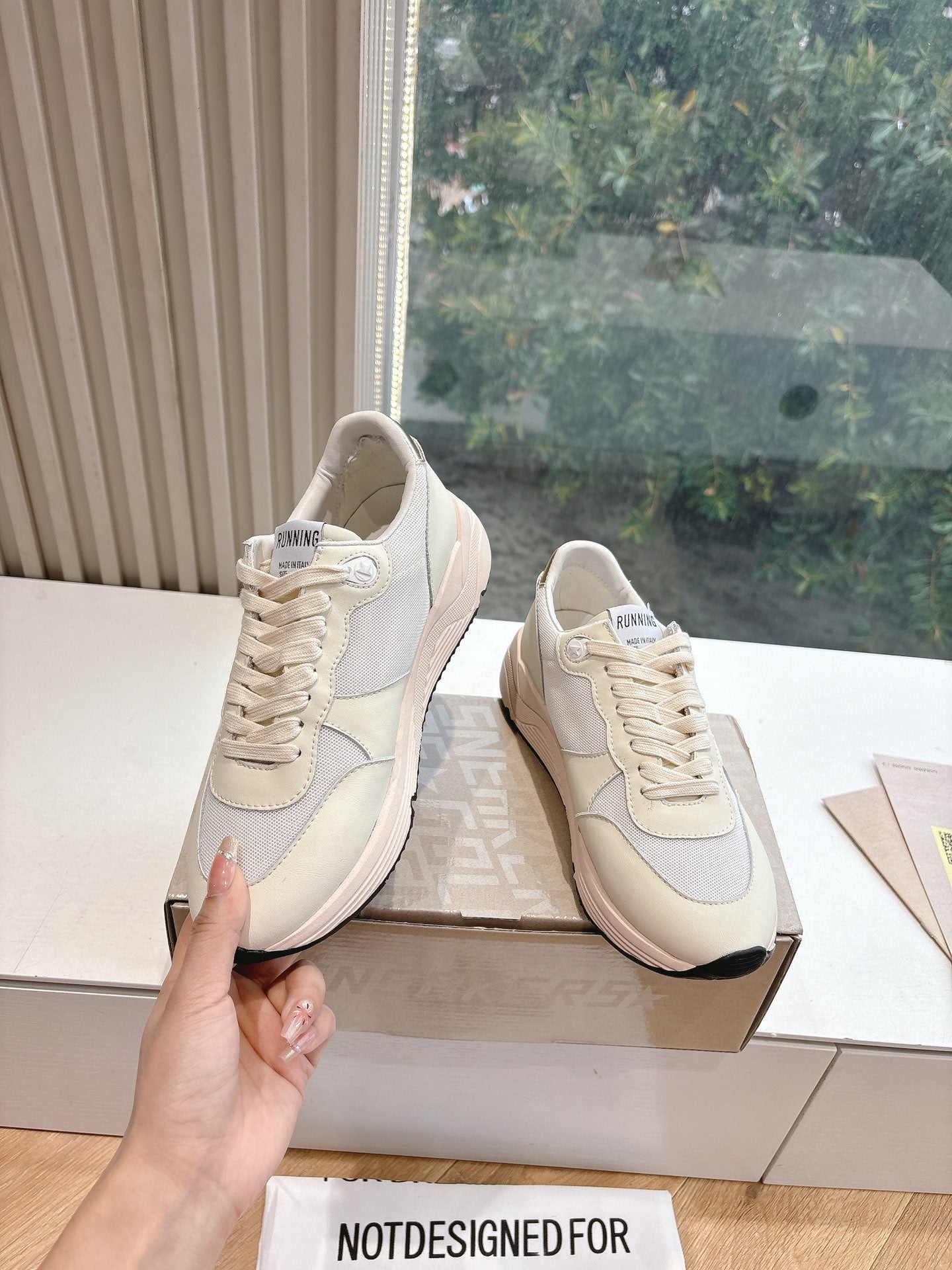 LuxluxHouse Best Quality Shoes Golden Goose