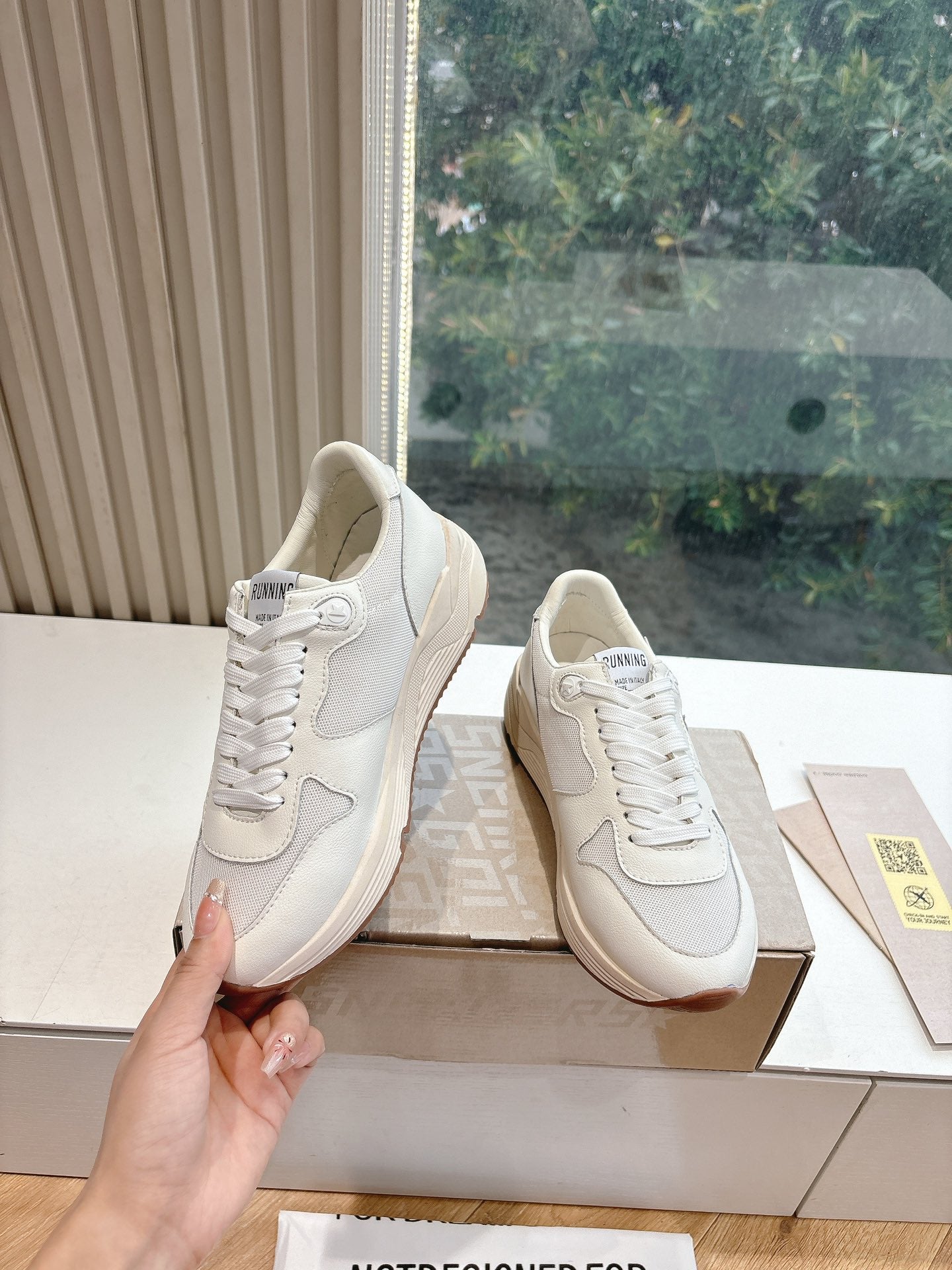 LuxluxHouse Best Quality Shoes Golden Goose