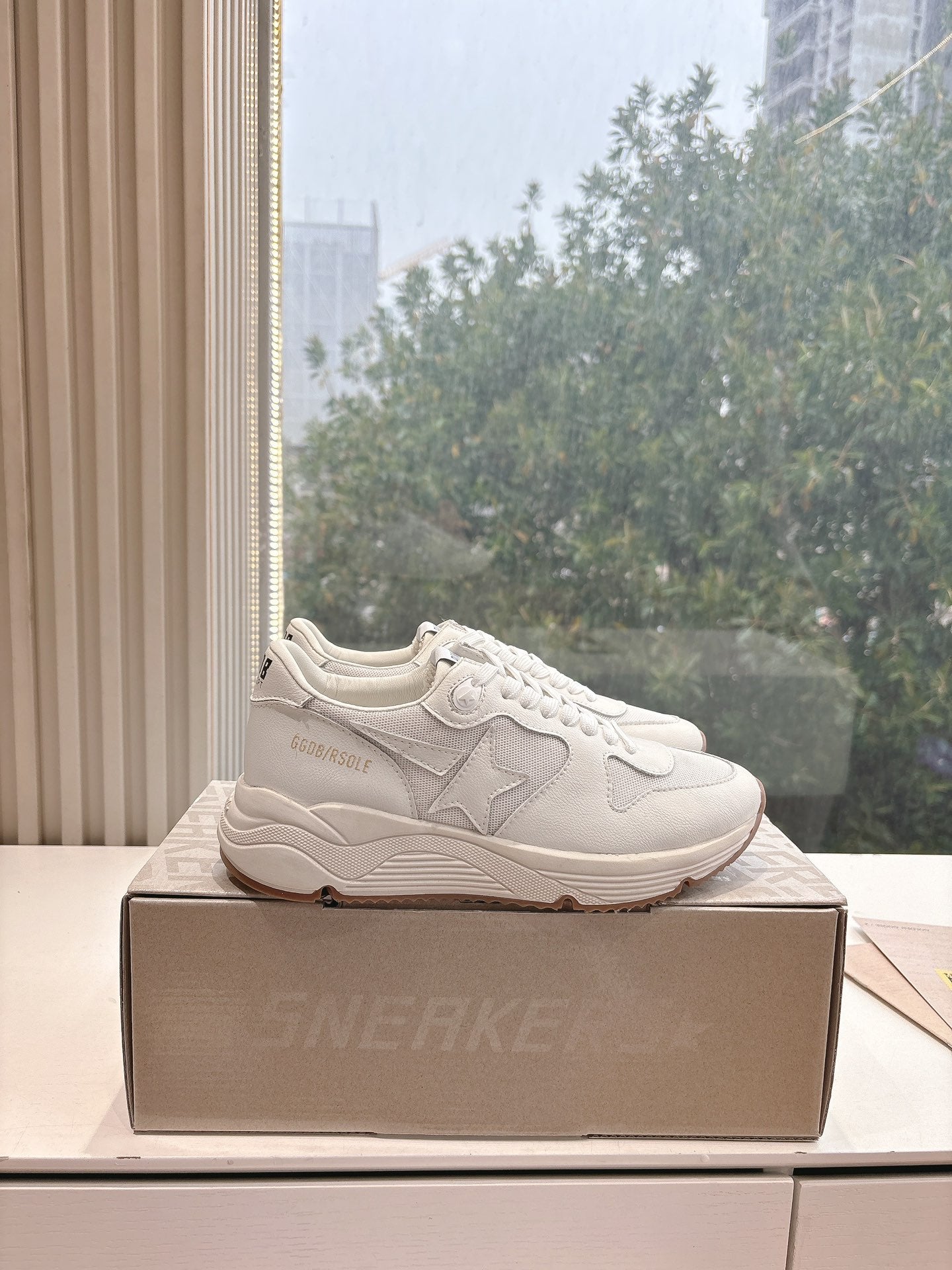 LuxluxHouse Best Quality Shoes Golden Goose