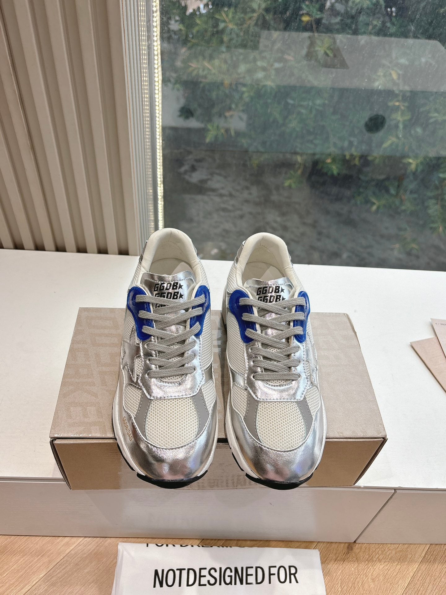 LuxluxHouse Best Quality Shoes Golden Goose