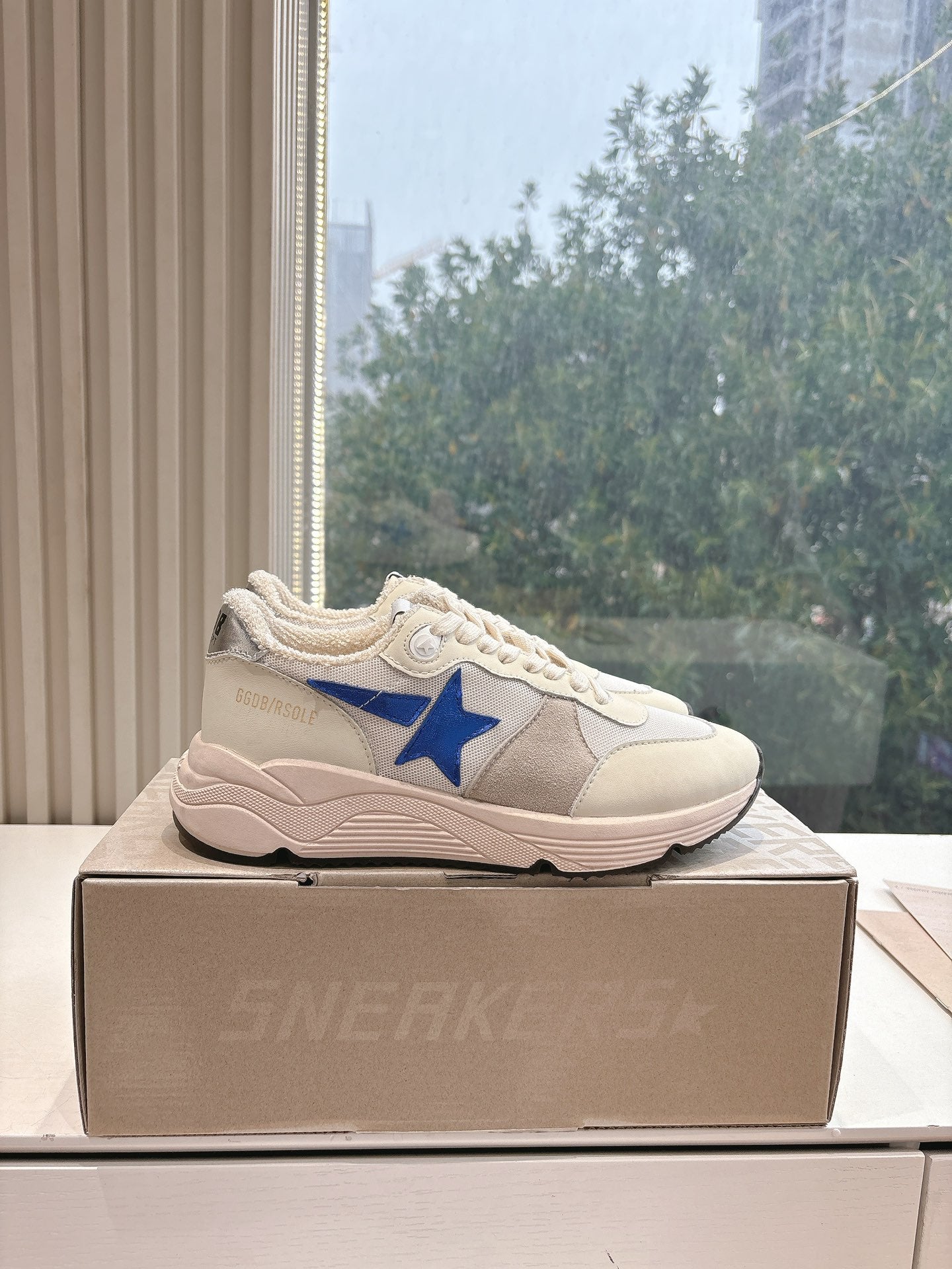 LuxluxHouse Best Quality Shoes Golden Goose