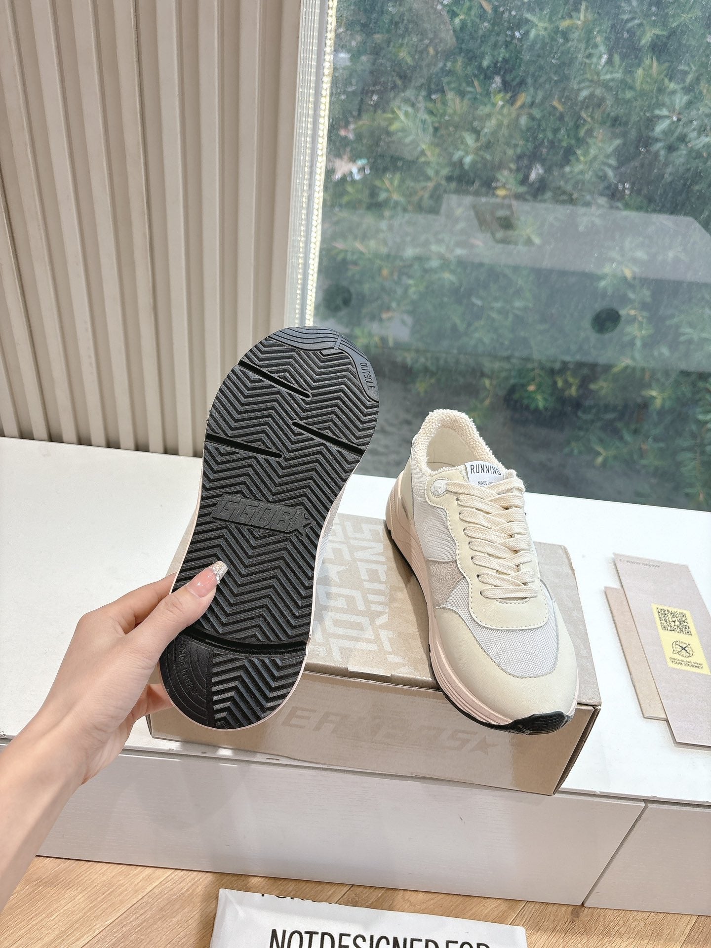 LuxluxHouse Best Quality Shoes Golden Goose