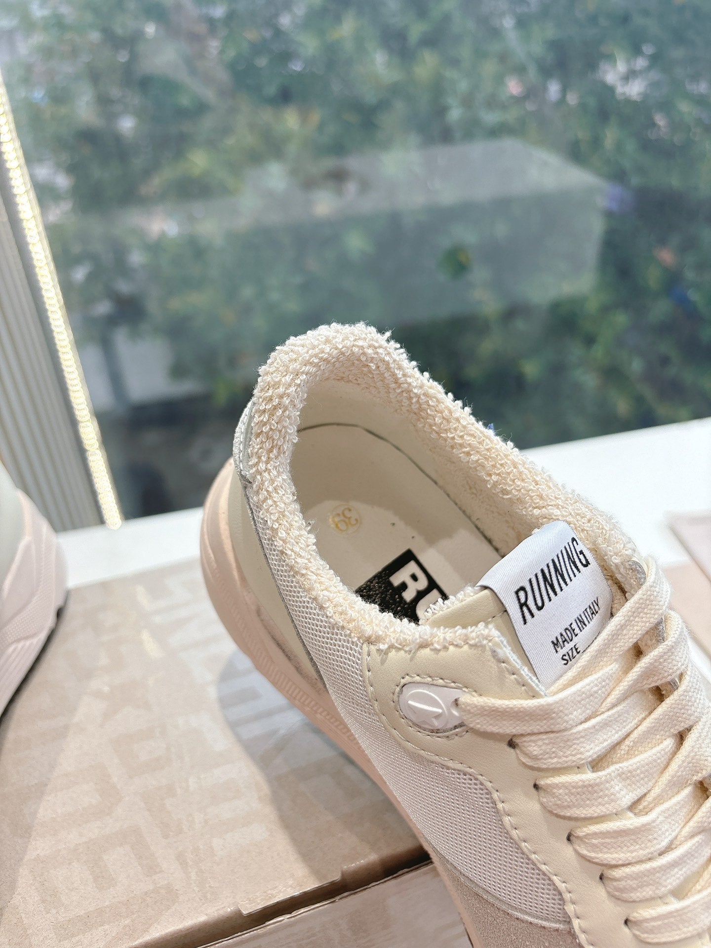 LuxluxHouse Best Quality Shoes Golden Goose