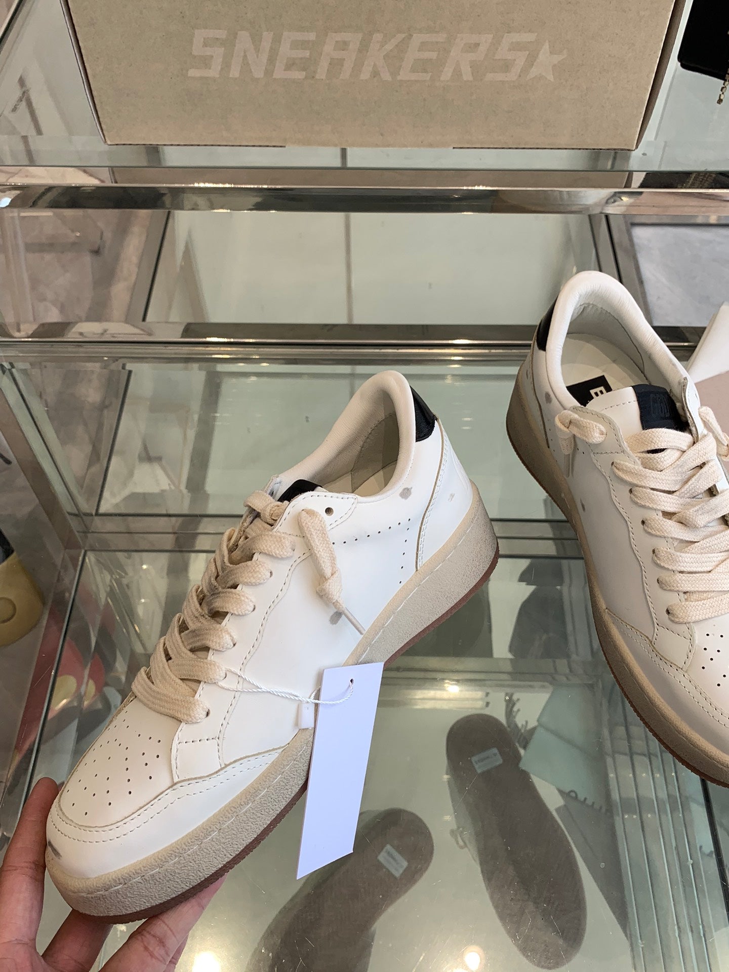 LuxluxHouse Best Quality Shoes Golden Goose