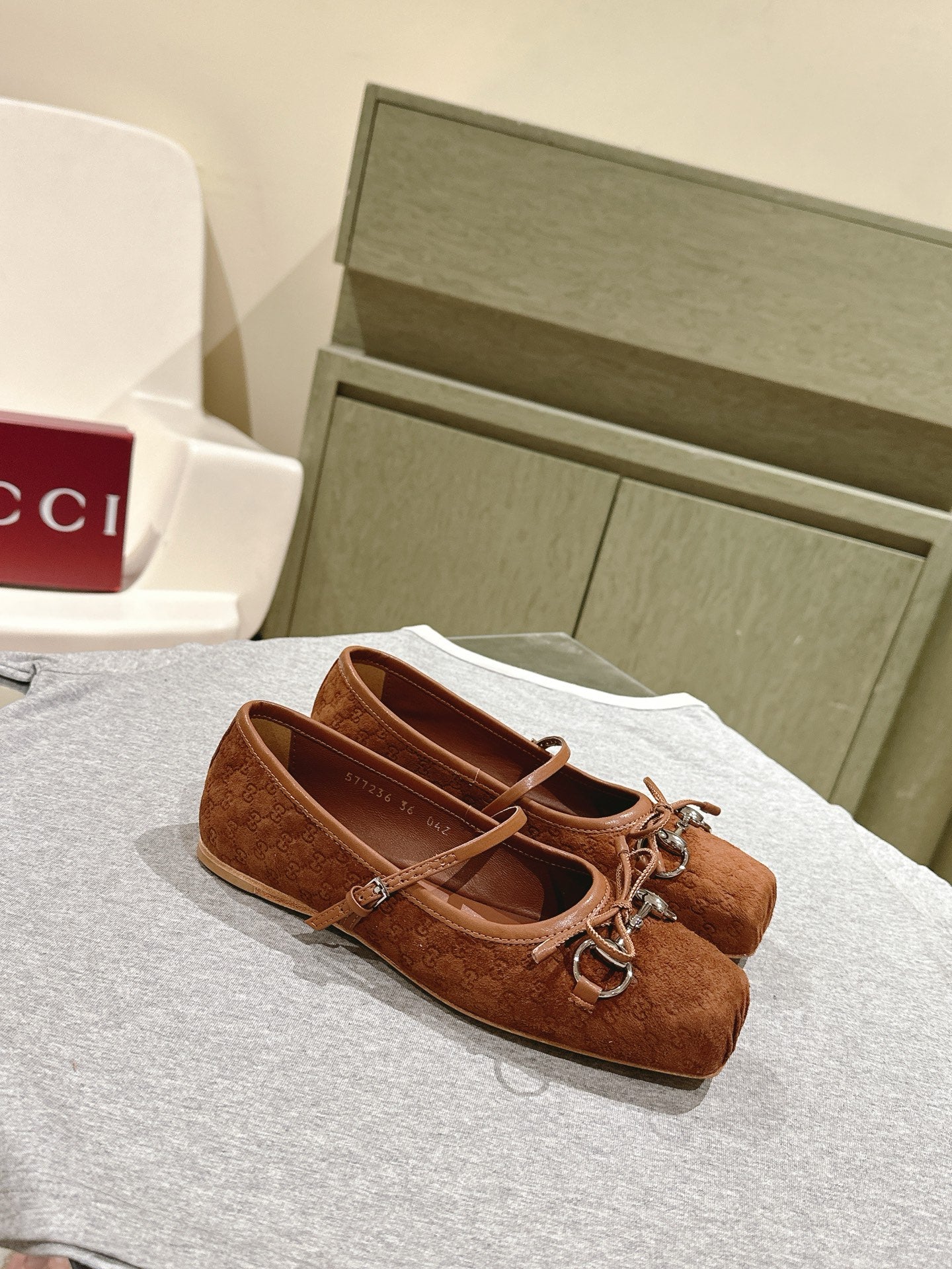 LuxluxHouse Best Quality Gucci Women Shoes