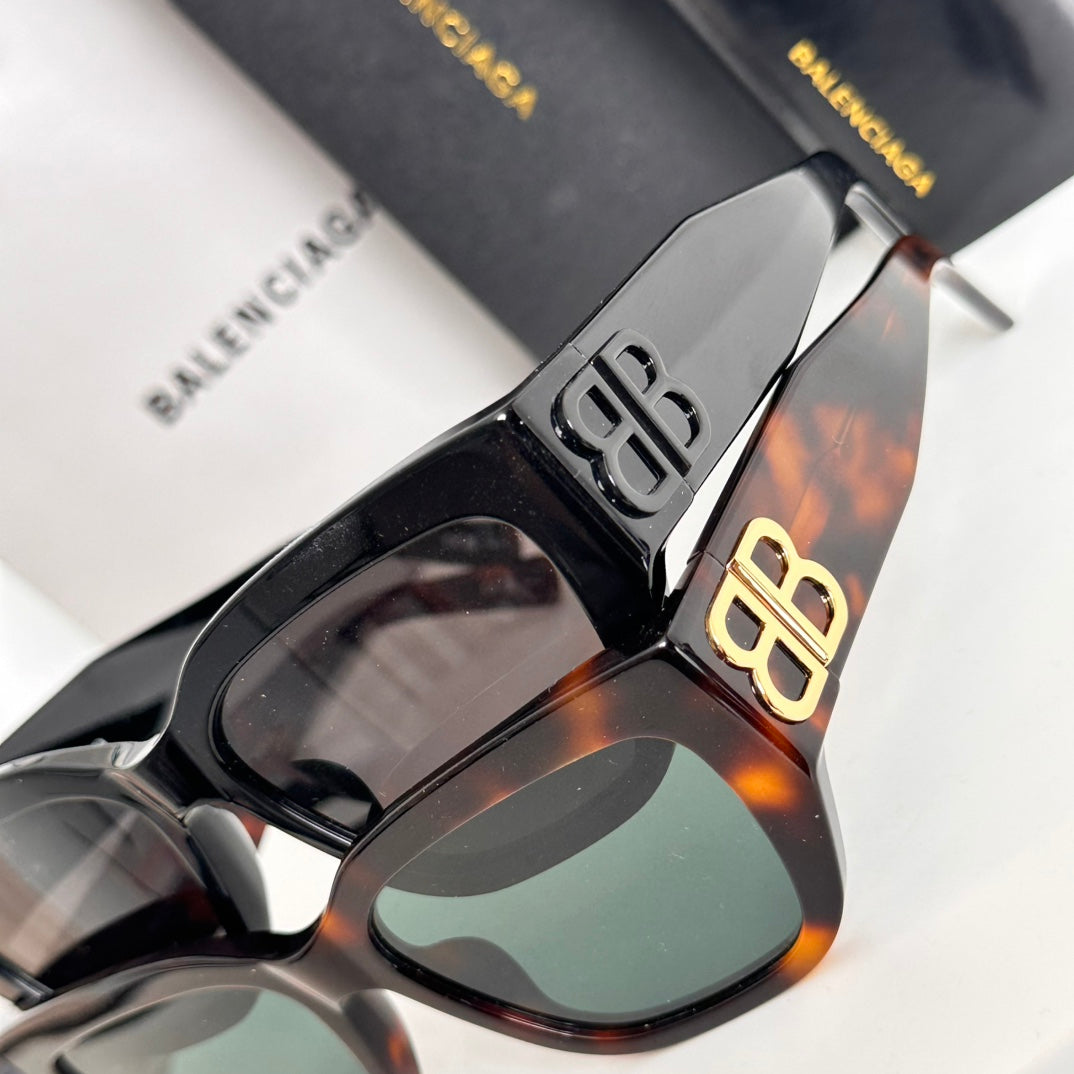 LuxluxHouse Best Quality Glasses Balenciaga