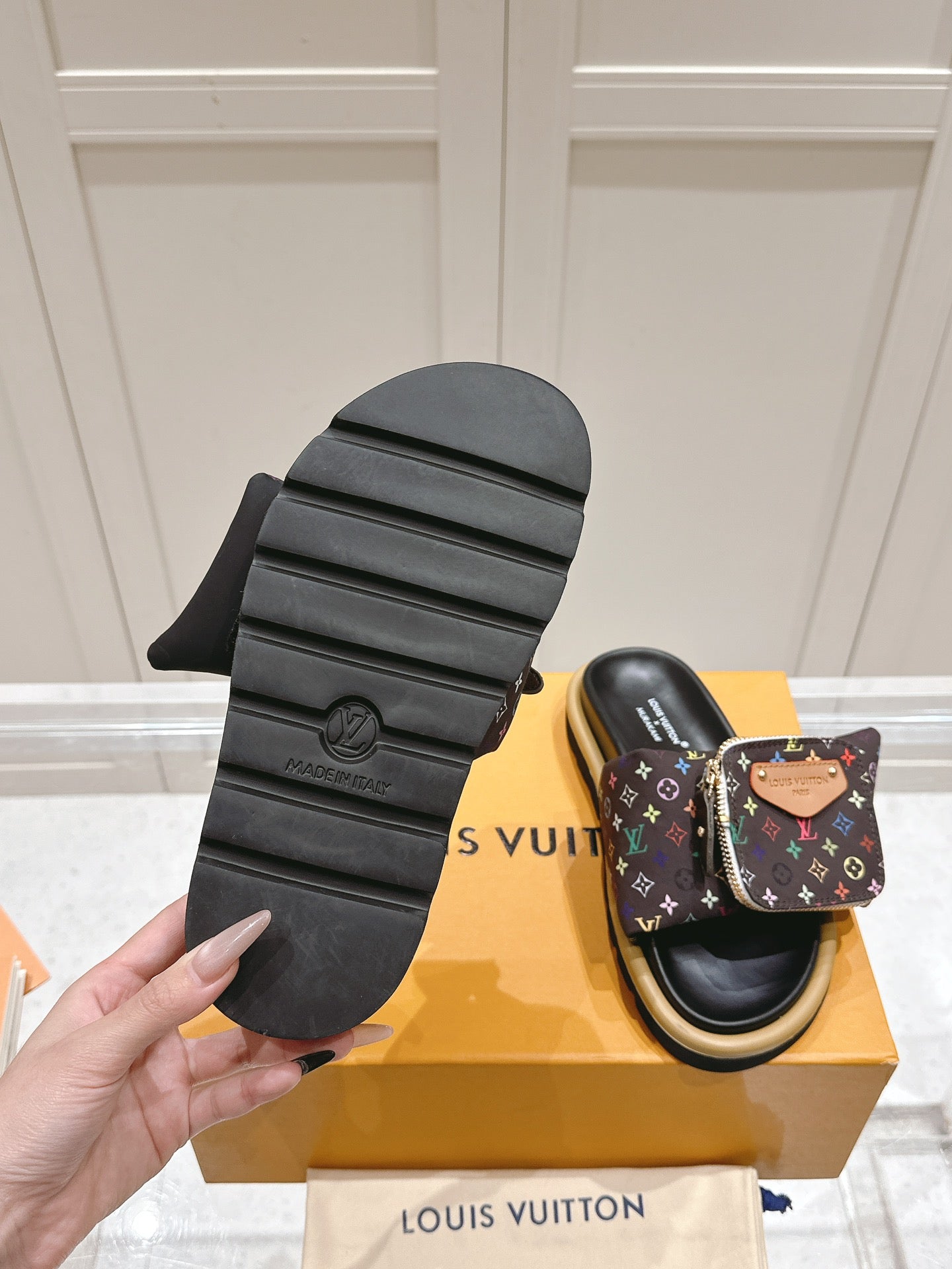 LuxluxHouse Best Quality Women Shoes Louis Vuitton