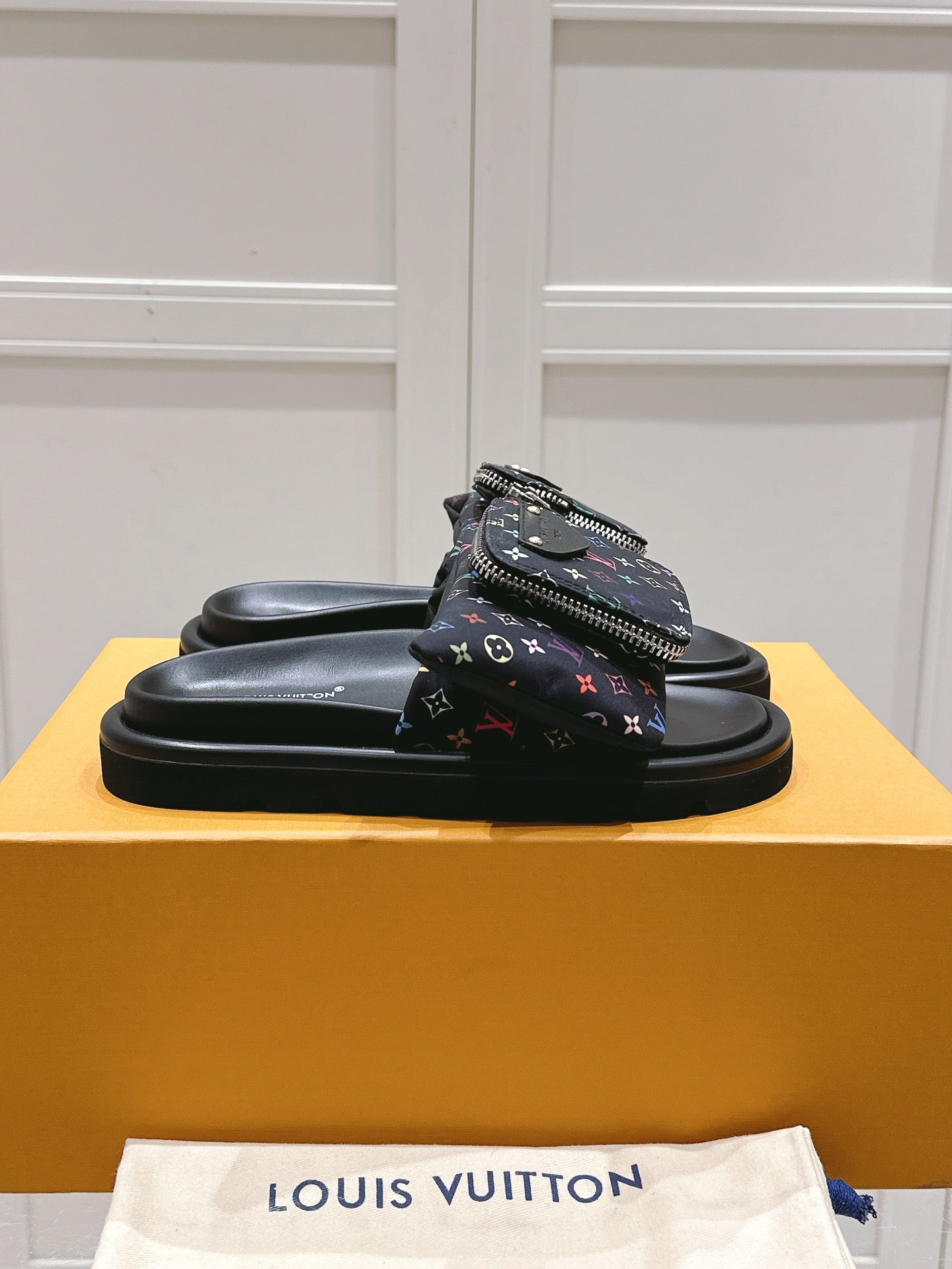 LuxluxHouse Best Quality Women Shoes Louis Vuitton