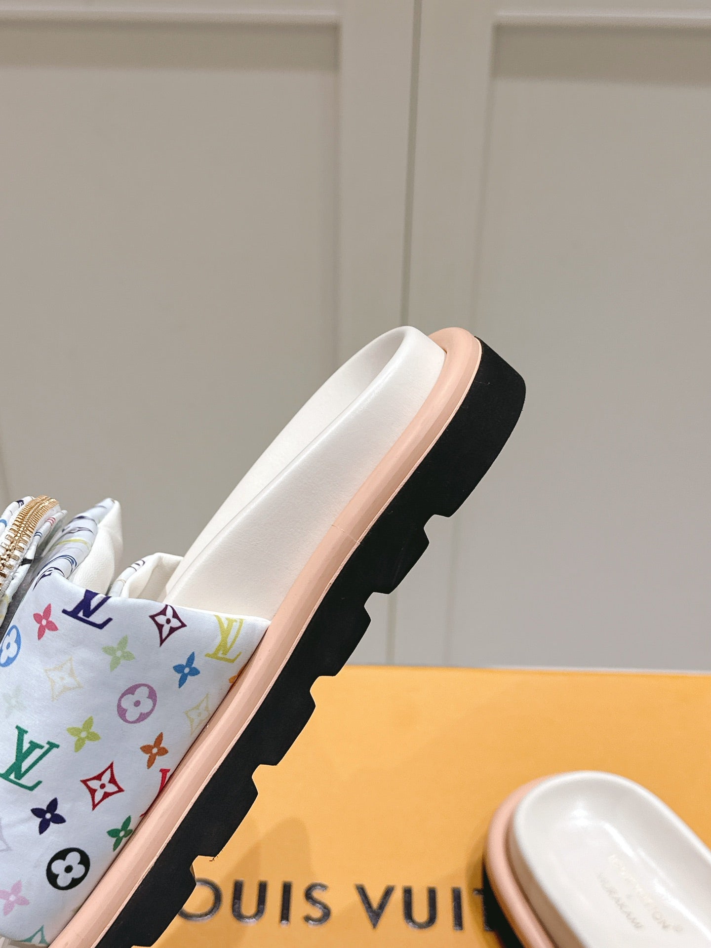 LuxluxHouse Best Quality Women Shoes Louis Vuitton
