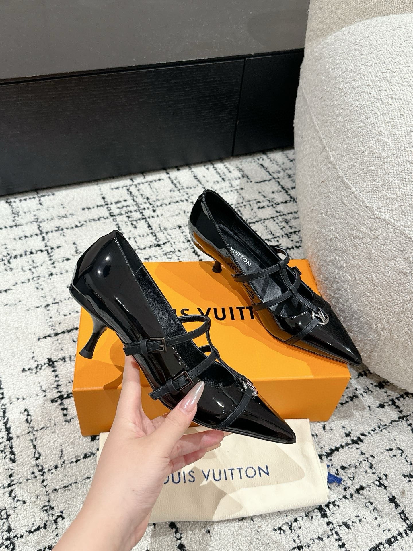 LuxluxHouse Best Quality Women Shoes Louis Vuitton