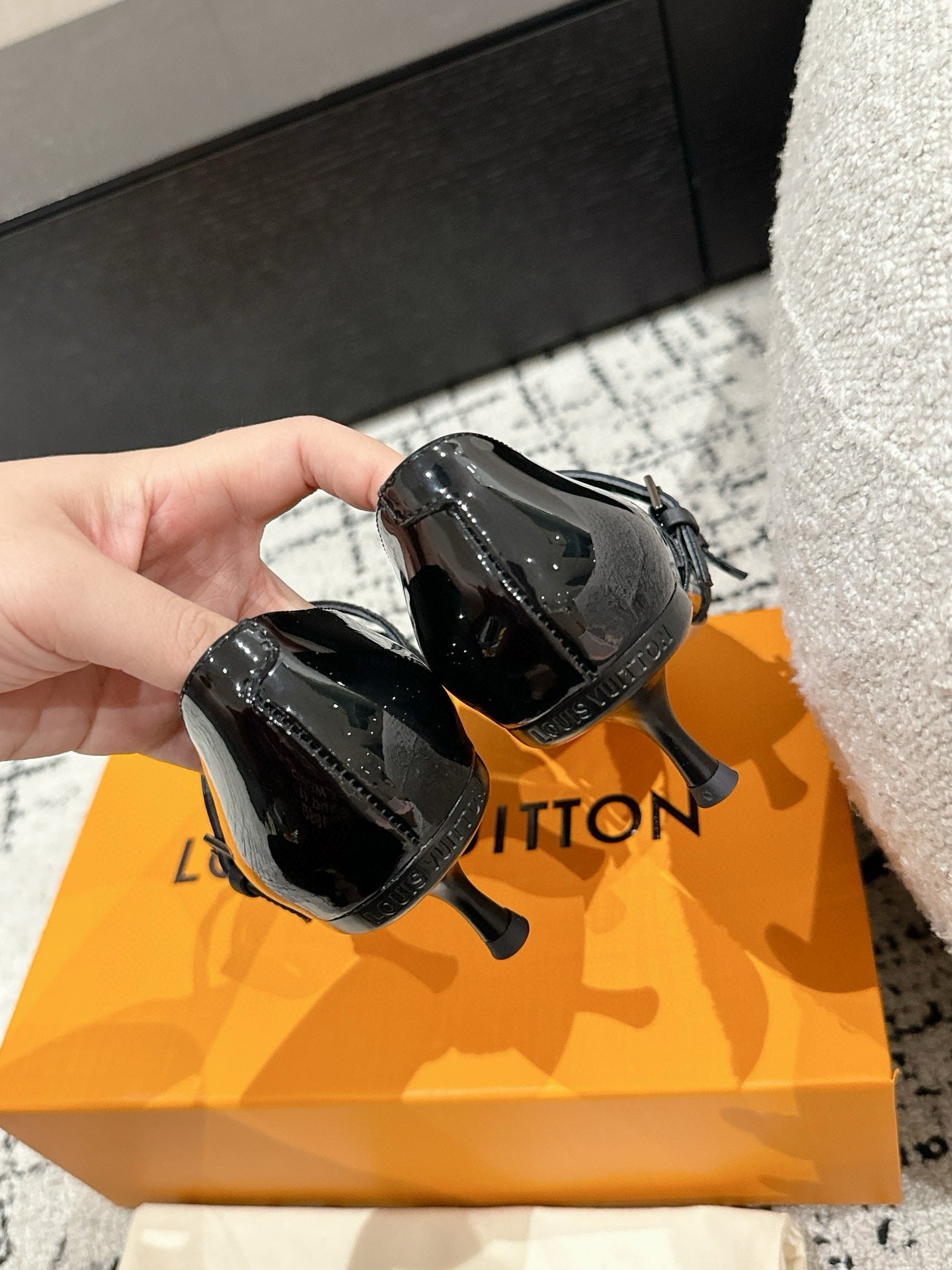 LuxluxHouse Best Quality Women Shoes Louis Vuitton