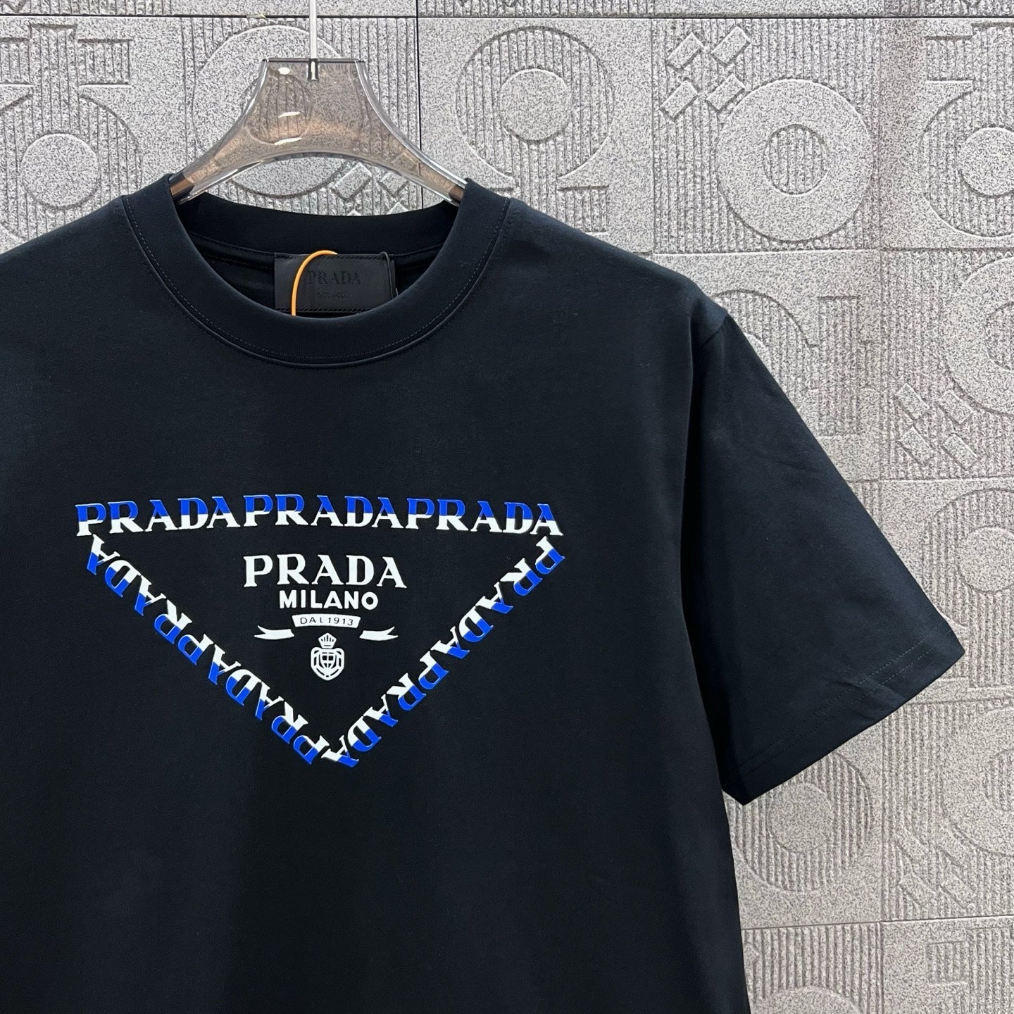 LuxluxHouse Best Quality Clothes T-shirt Prada
