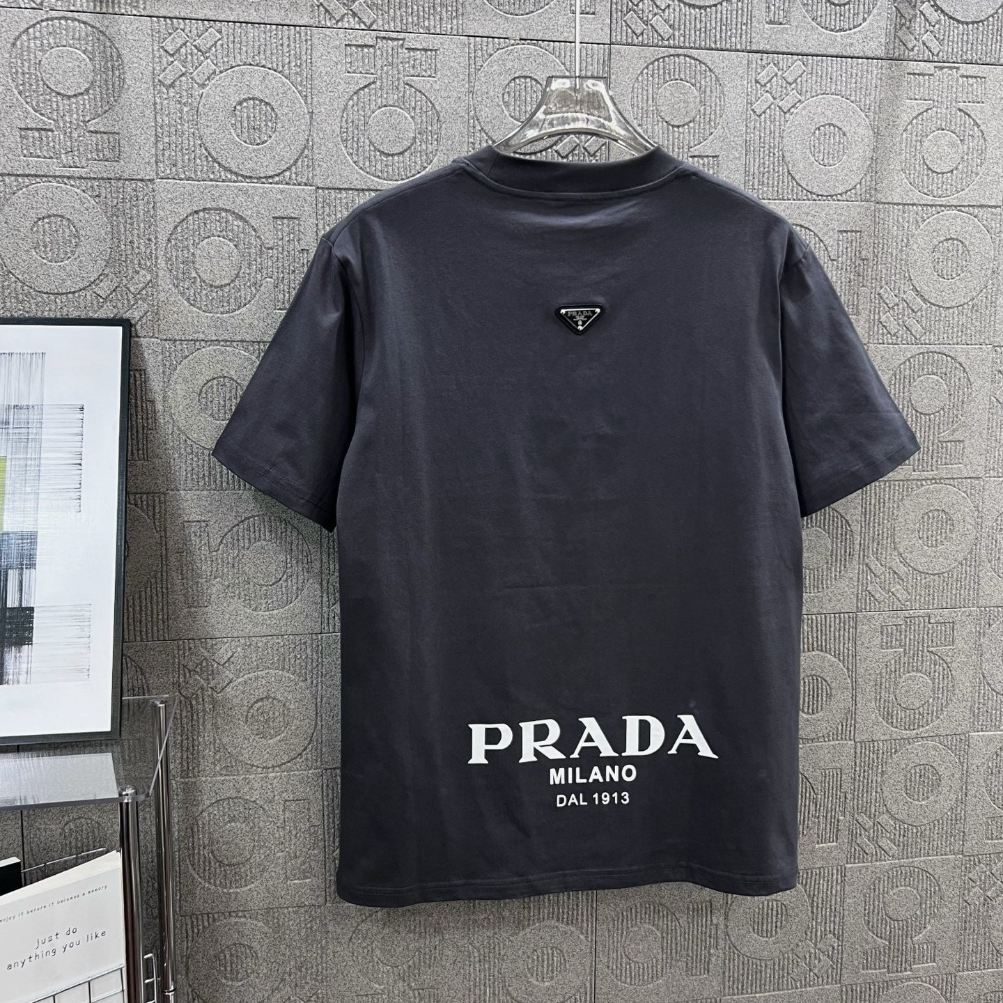 LuxluxHouse Best Quality Clothes T-shirt Prada