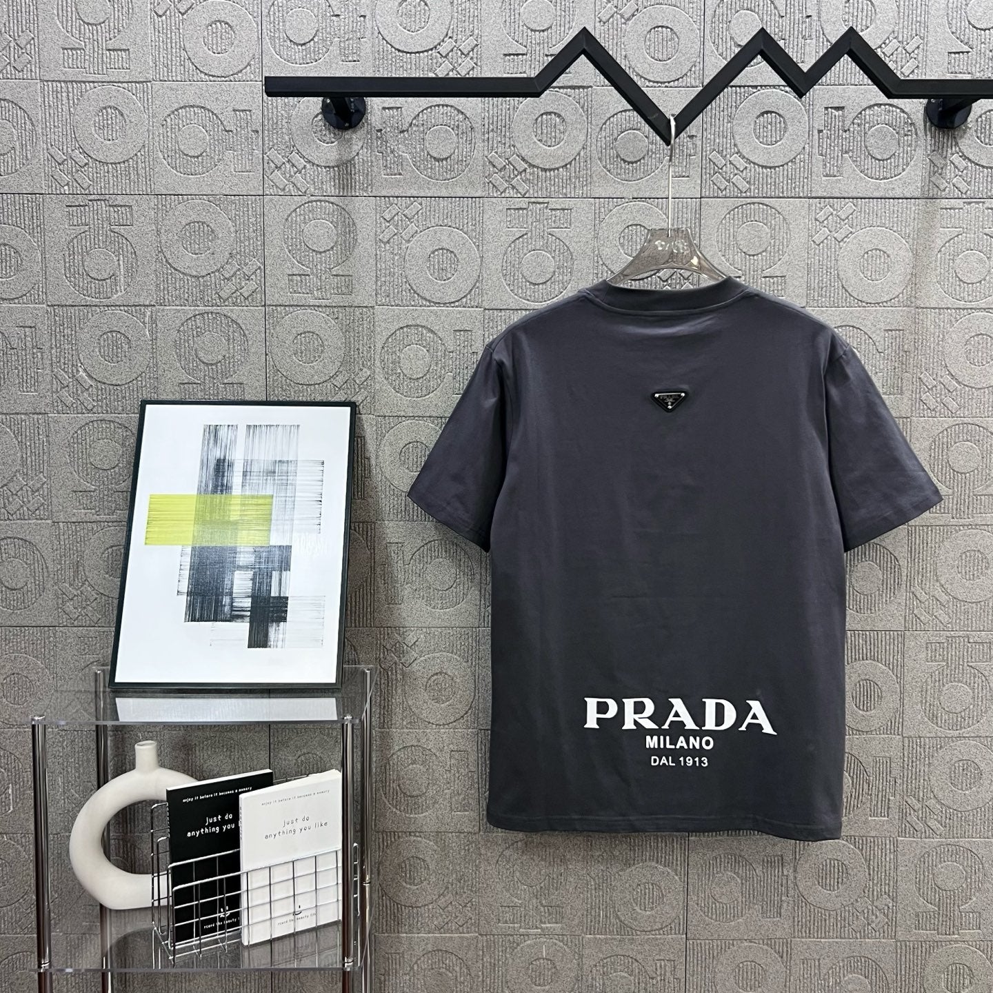 LuxluxHouse Best Quality Clothes T-shirt Prada