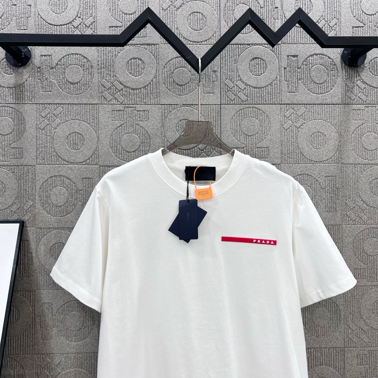 LuxluxHouse Best Quality Clothes T-shirt Prada