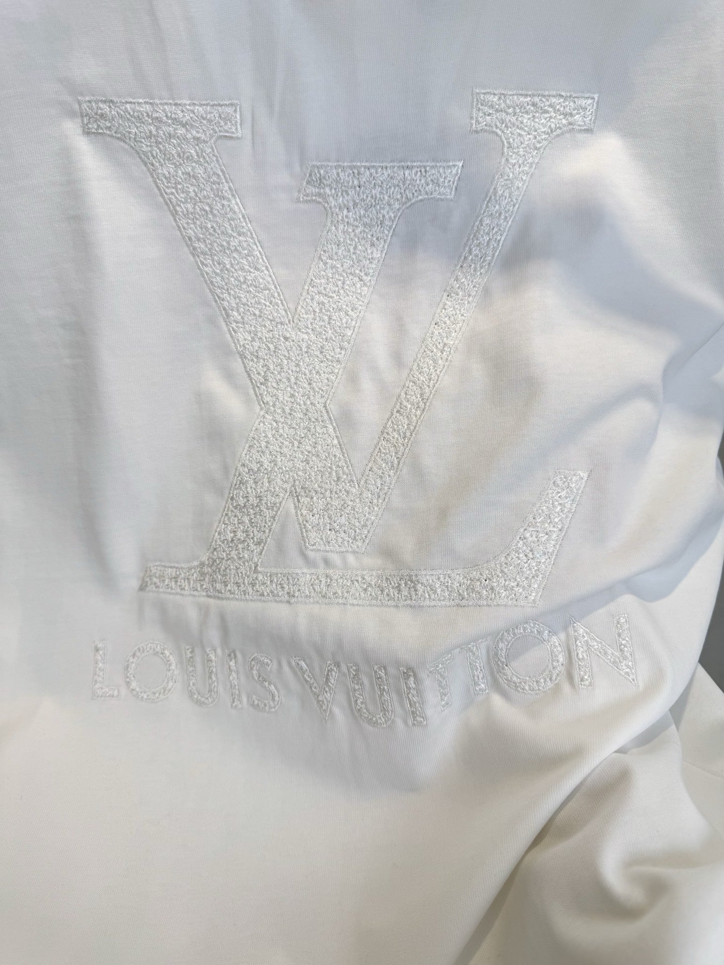 LuxluxHouse Best Quality Clothes T-shirt Louis Vuitton