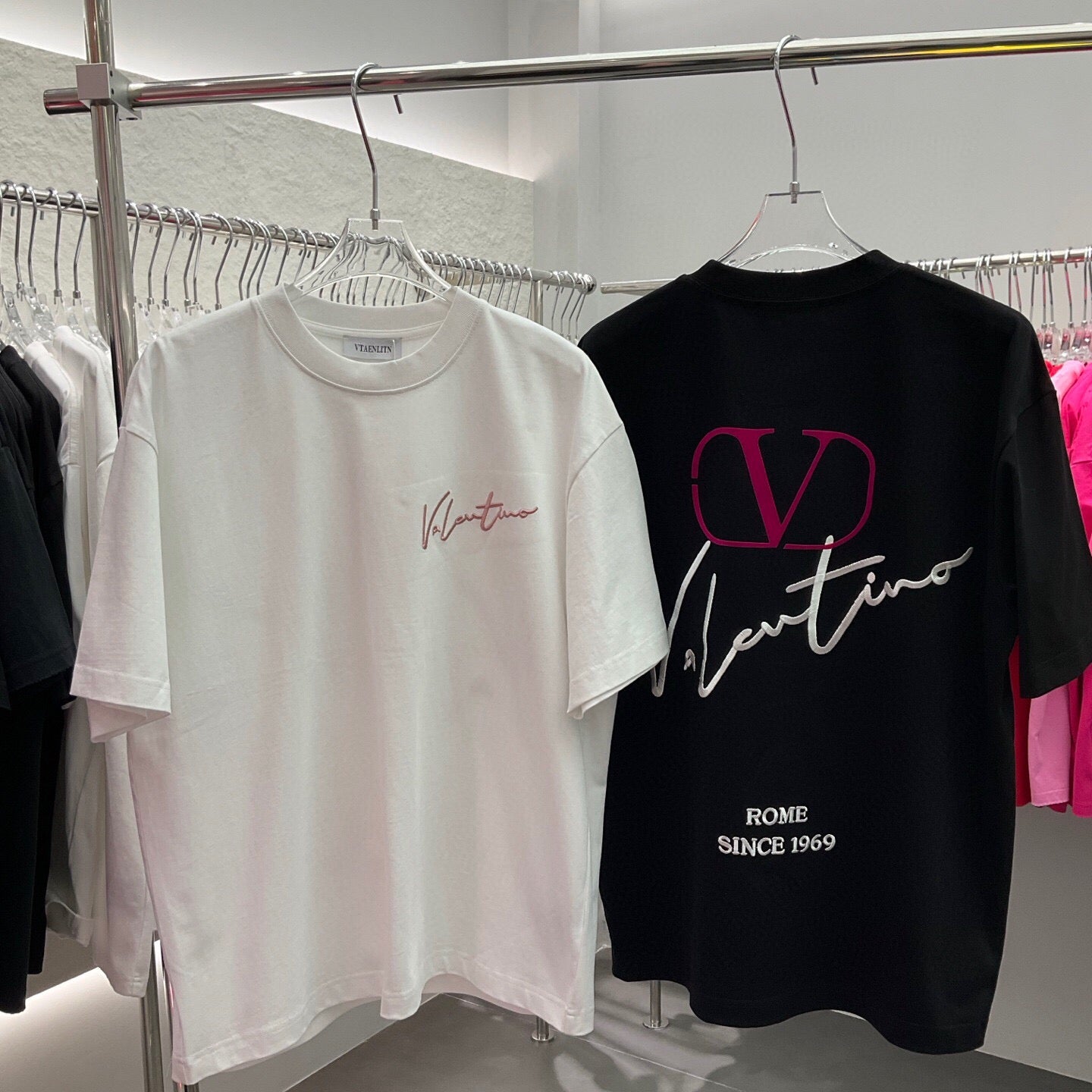 LuxluxHouse Best Quality Clothes Valentino T-shirt