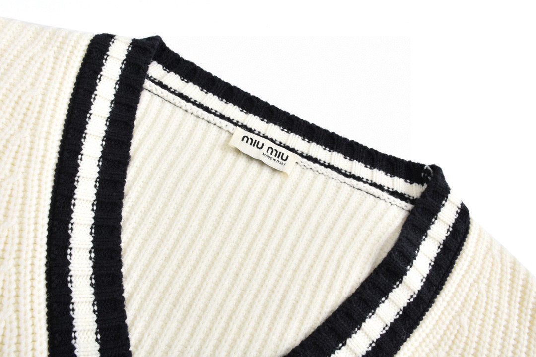 LuxluxHouse Best Quality Clothes Miu Miu Hoodie & Sweater