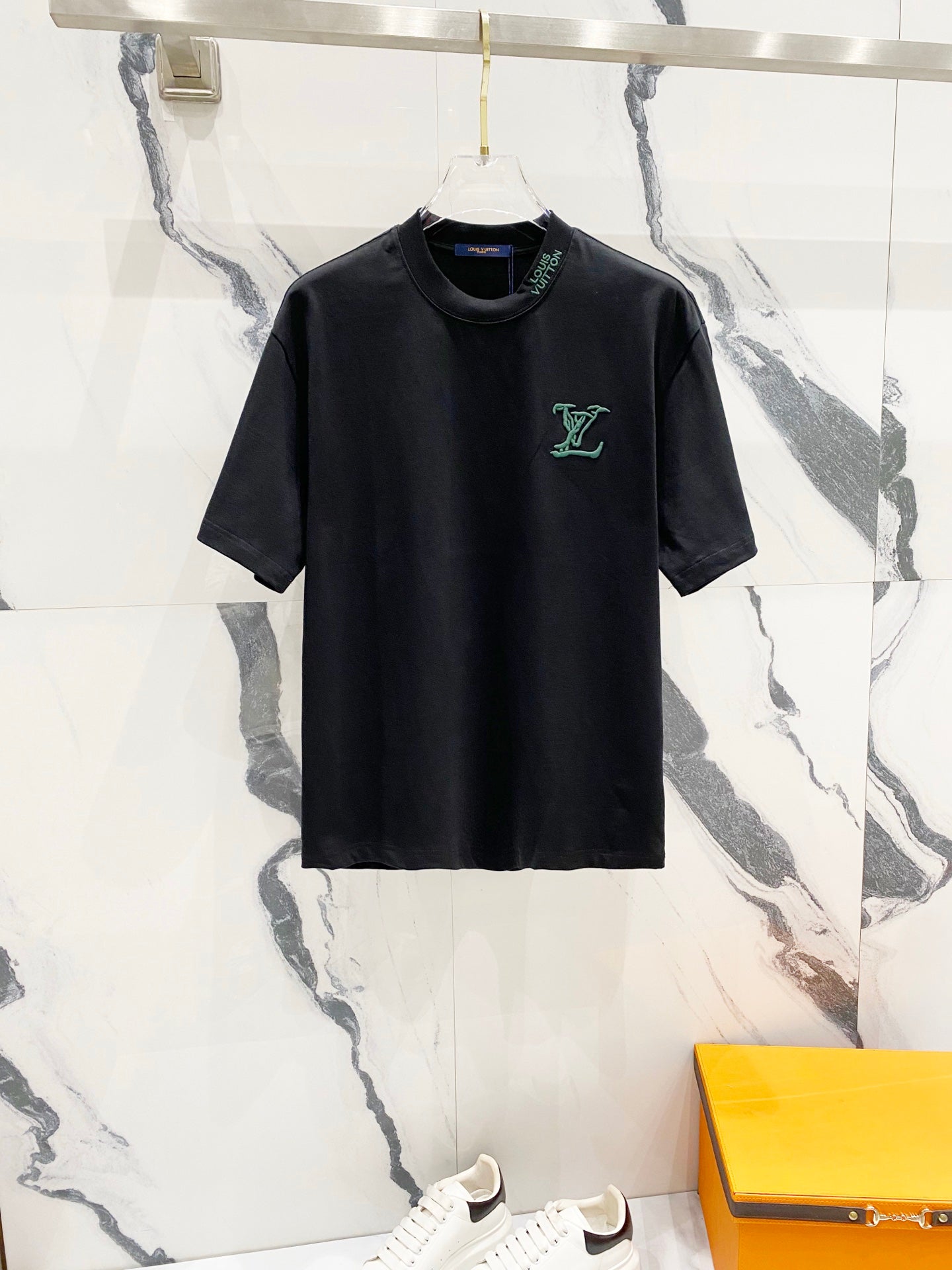 LuxluxHouse Best Quality Clothes T-shirt Louis Vuitton