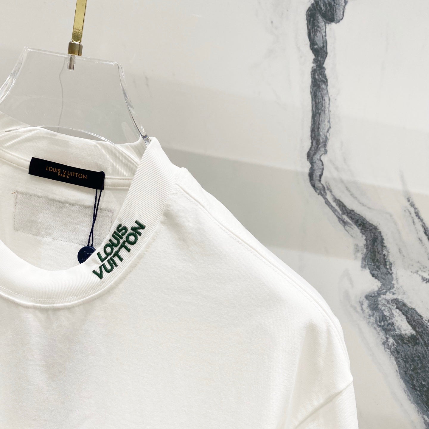 LuxluxHouse Best Quality Clothes T-shirt Louis Vuitton