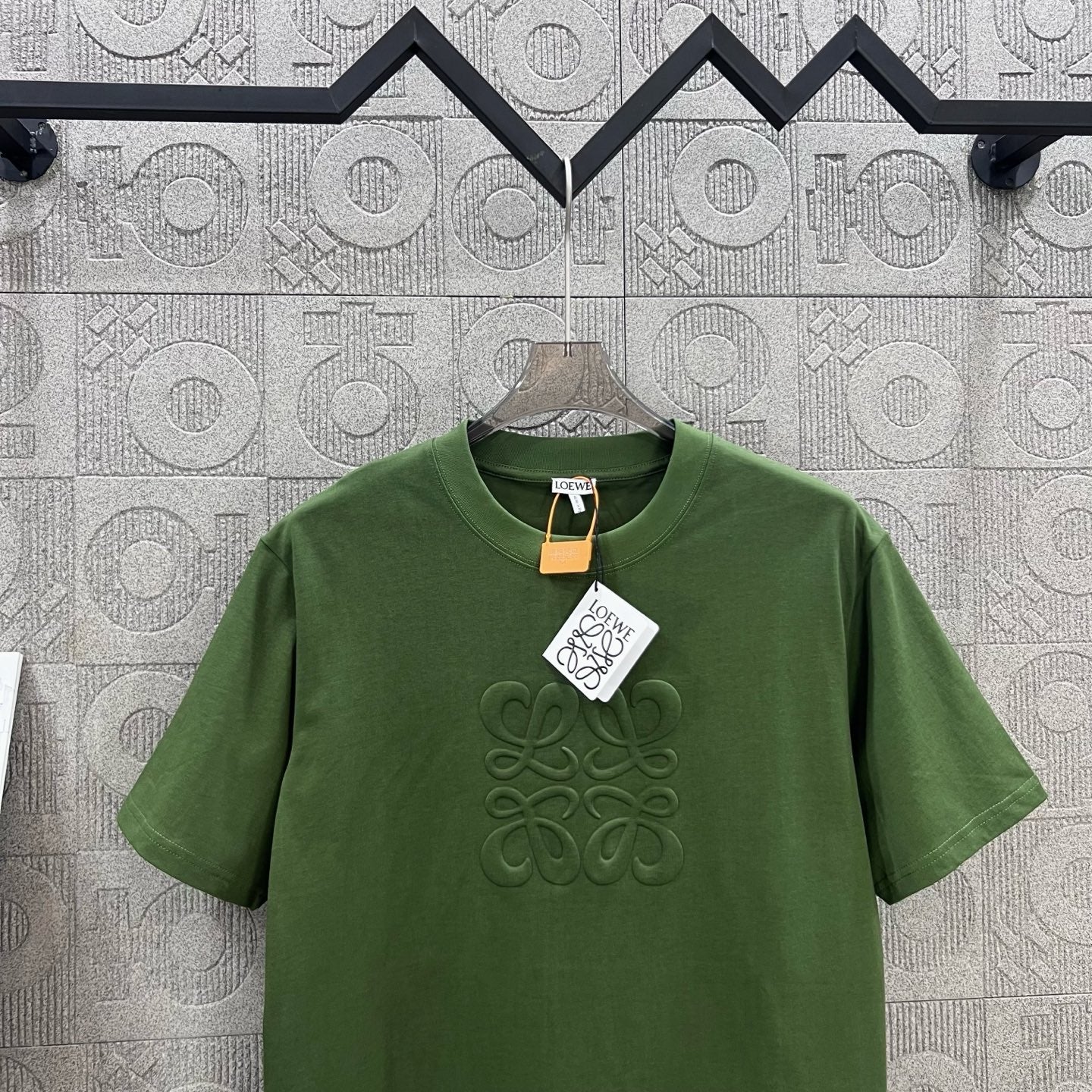 LuxluxHouse Best Quality Clothes T-shirt Loewe