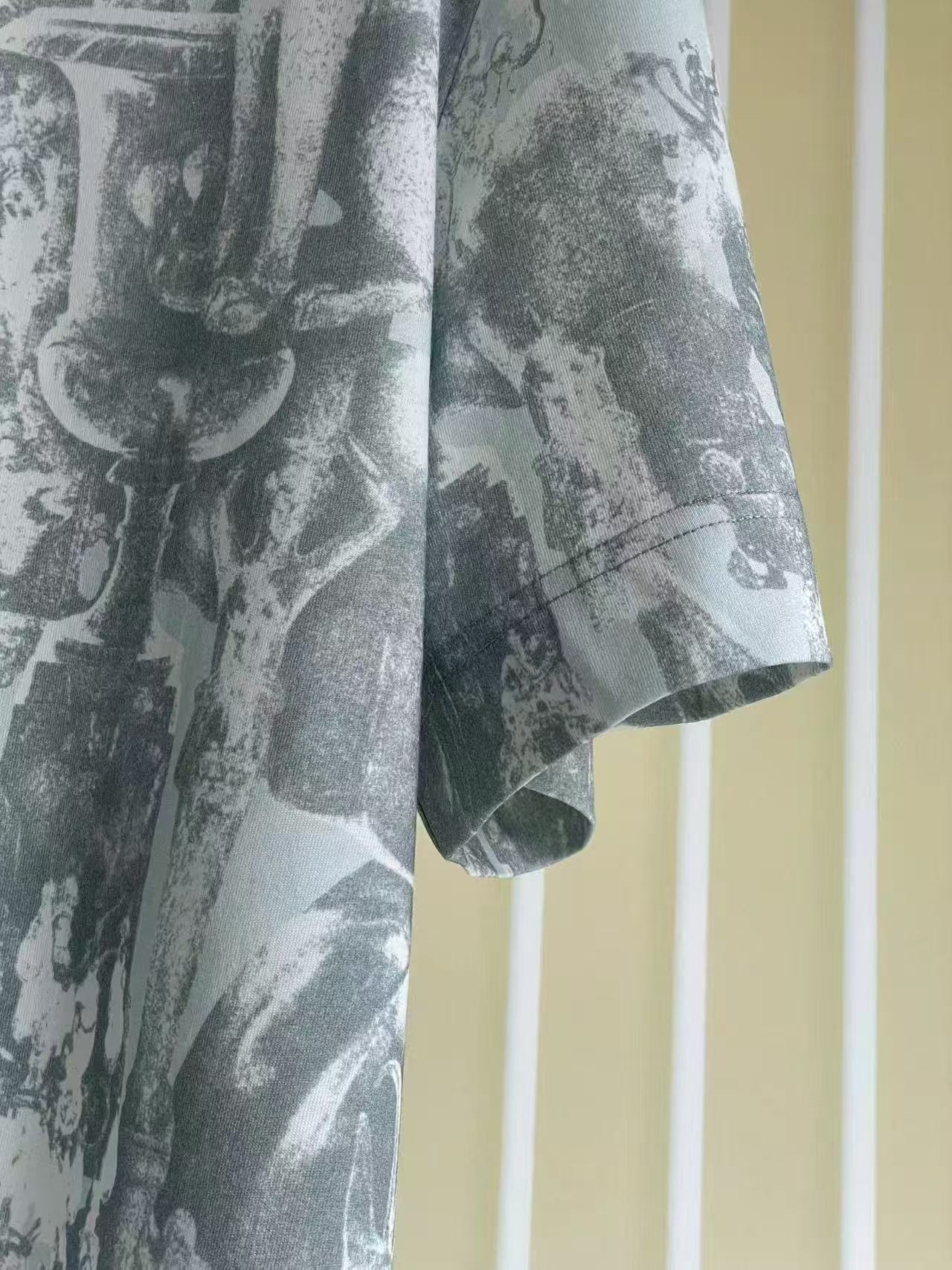 LuxluxHouse Best Quality Clothes Givenchy T-shirt
