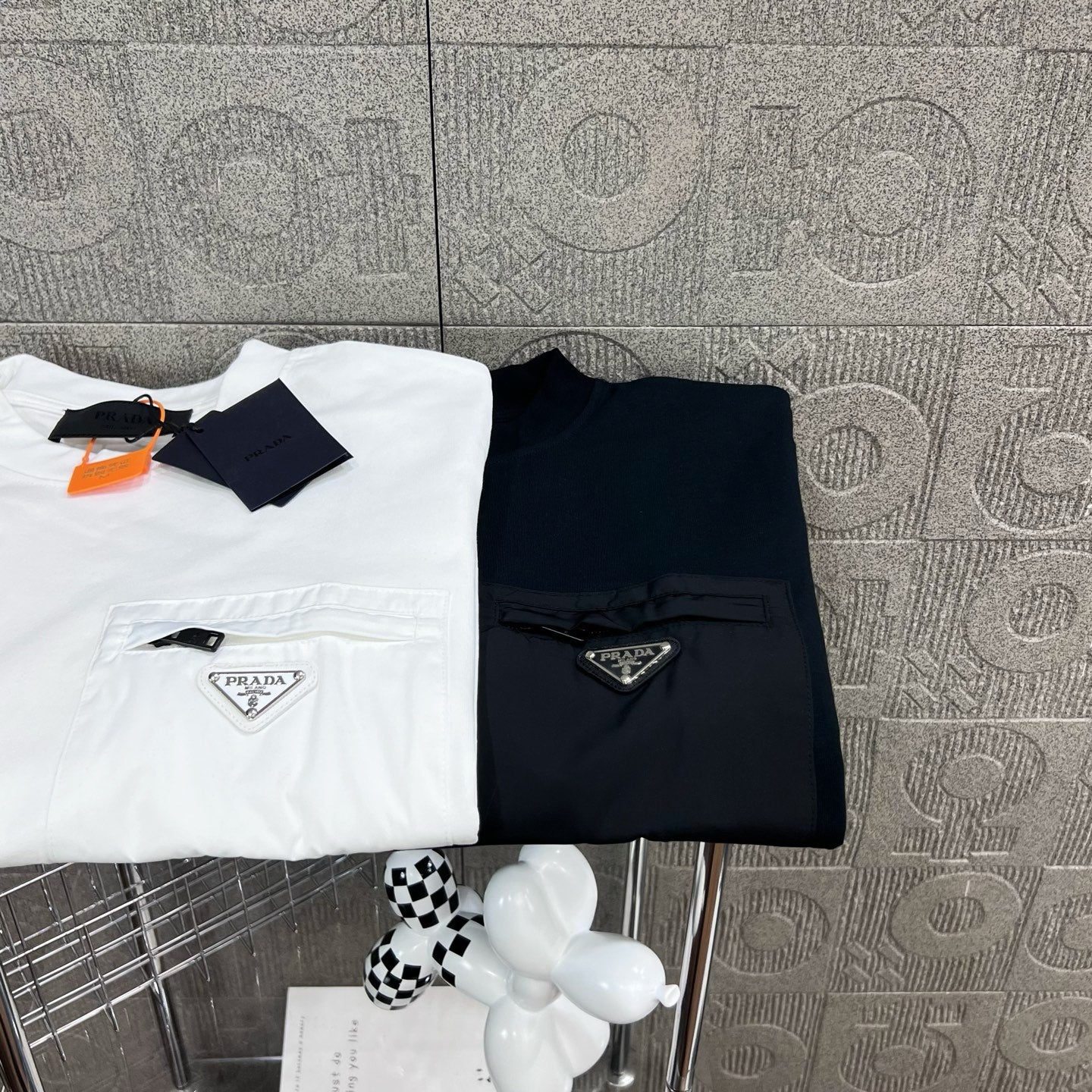 LuxluxHouse Best Quality Clothes T-shirt Prada