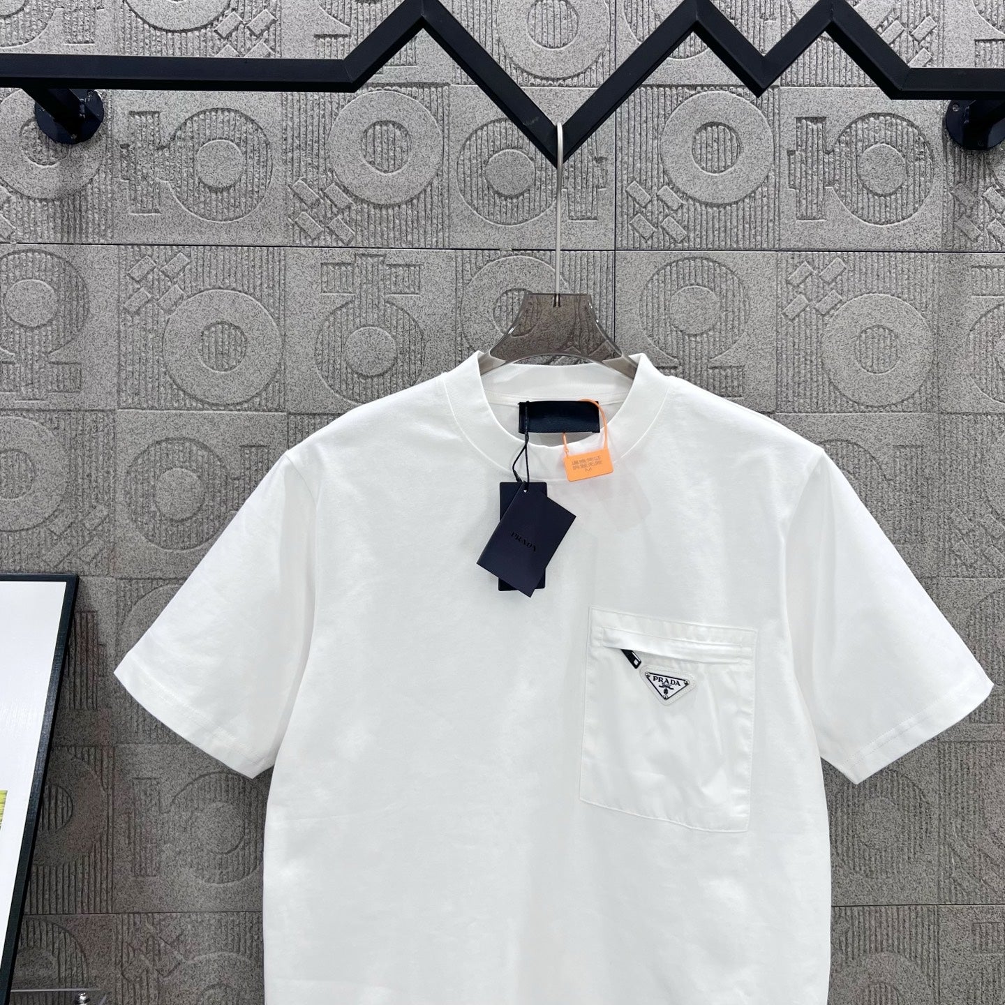 LuxluxHouse Best Quality Clothes T-shirt Prada