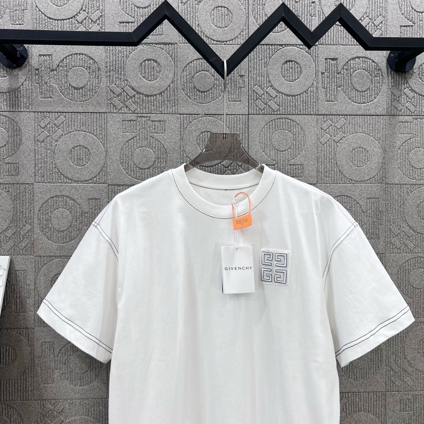 LuxluxHouse Best Quality Clothes Givenchy T-shirt