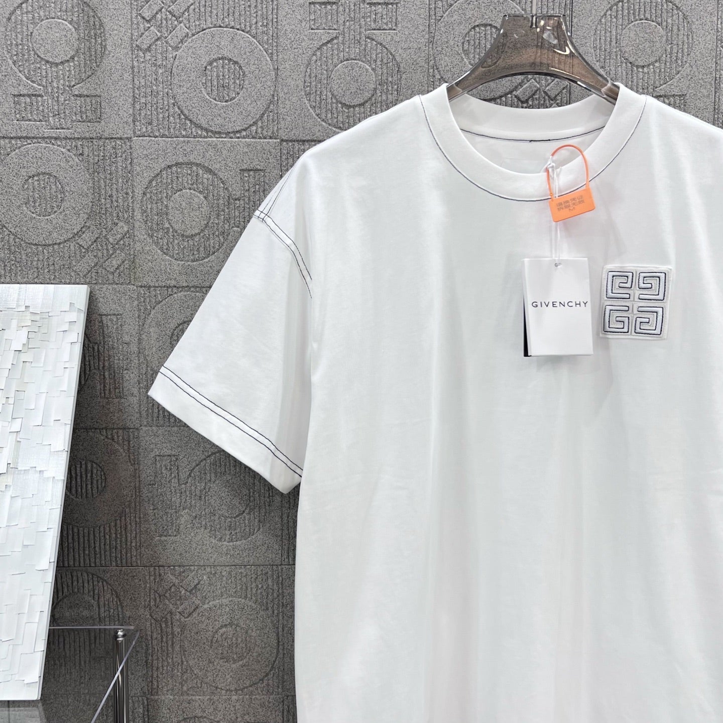 LuxluxHouse Best Quality Clothes Givenchy T-shirt