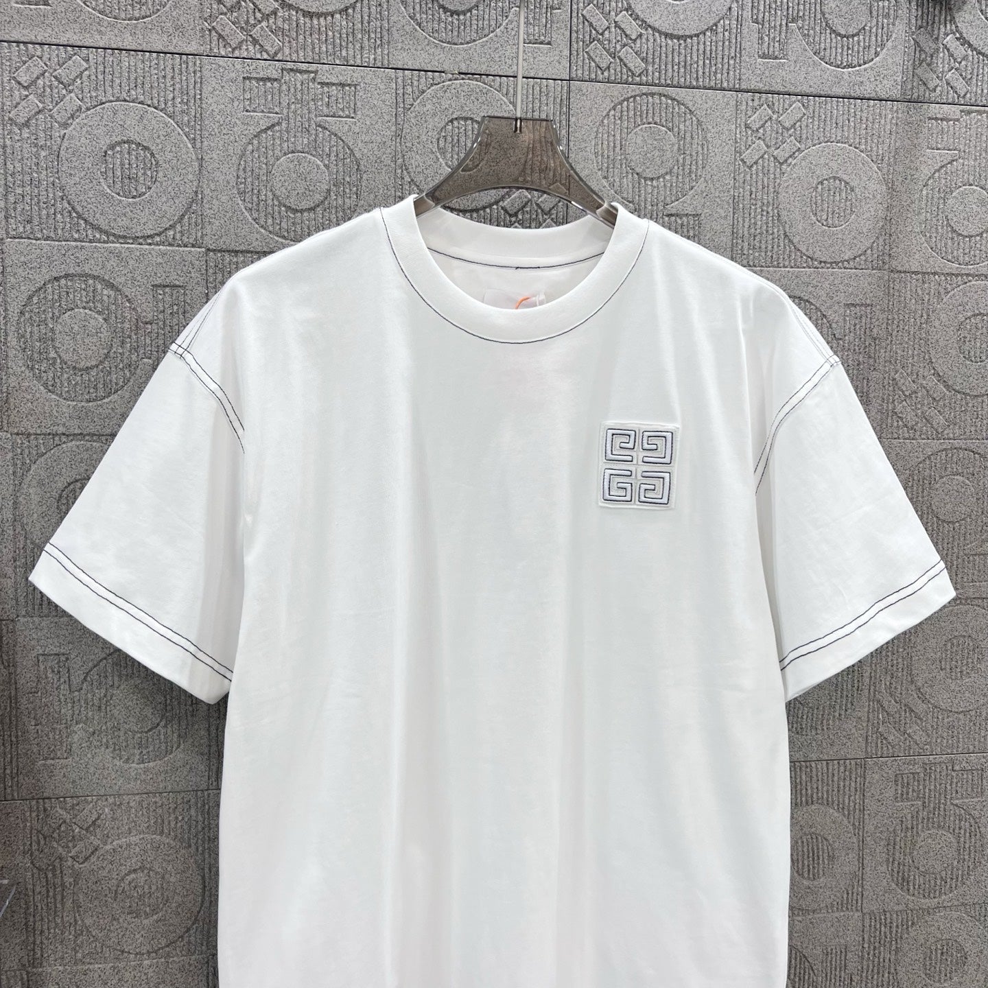 LuxluxHouse Best Quality Clothes Givenchy T-shirt