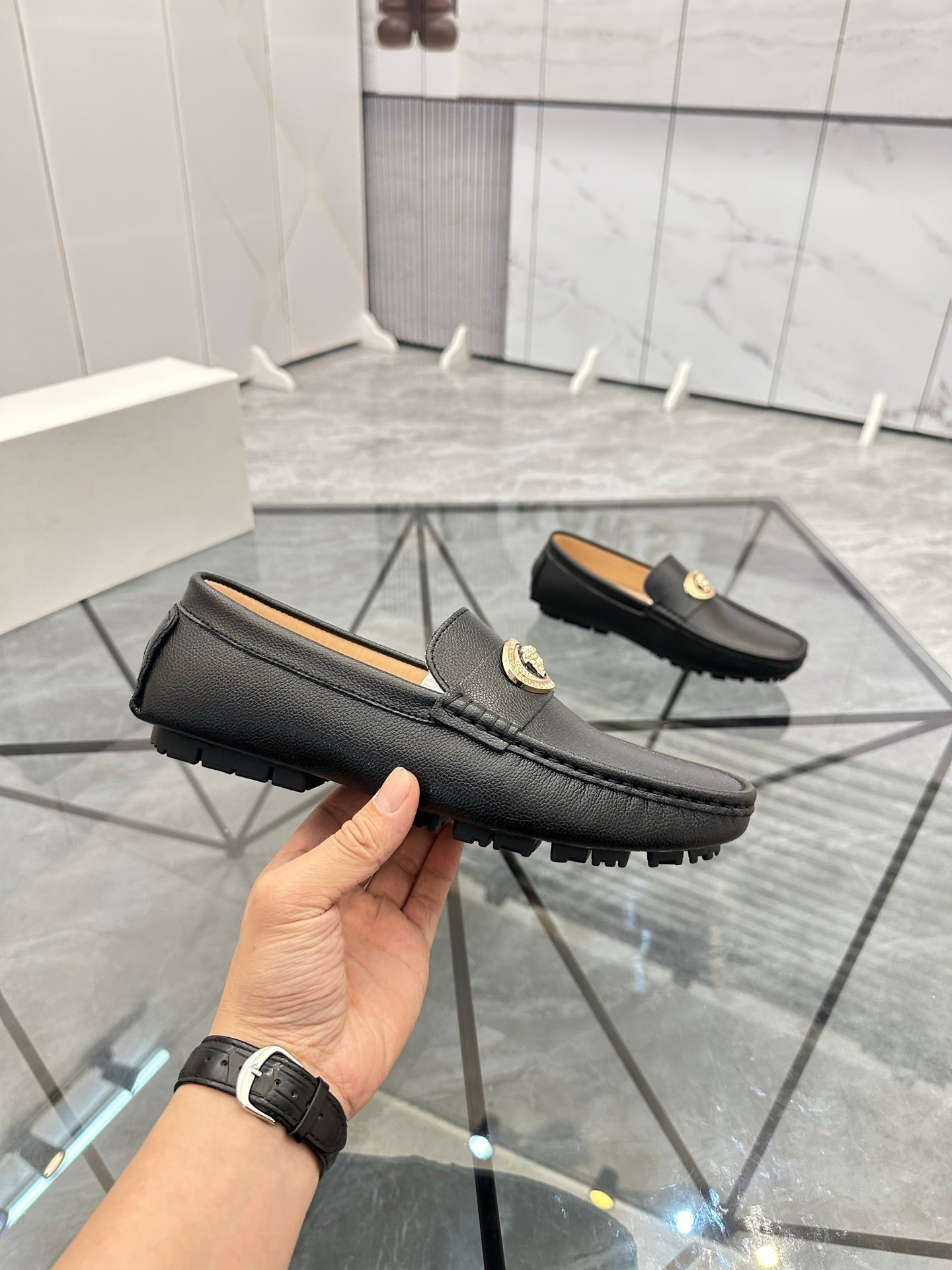 LuxluxHouse Best Quality Shoes Versace