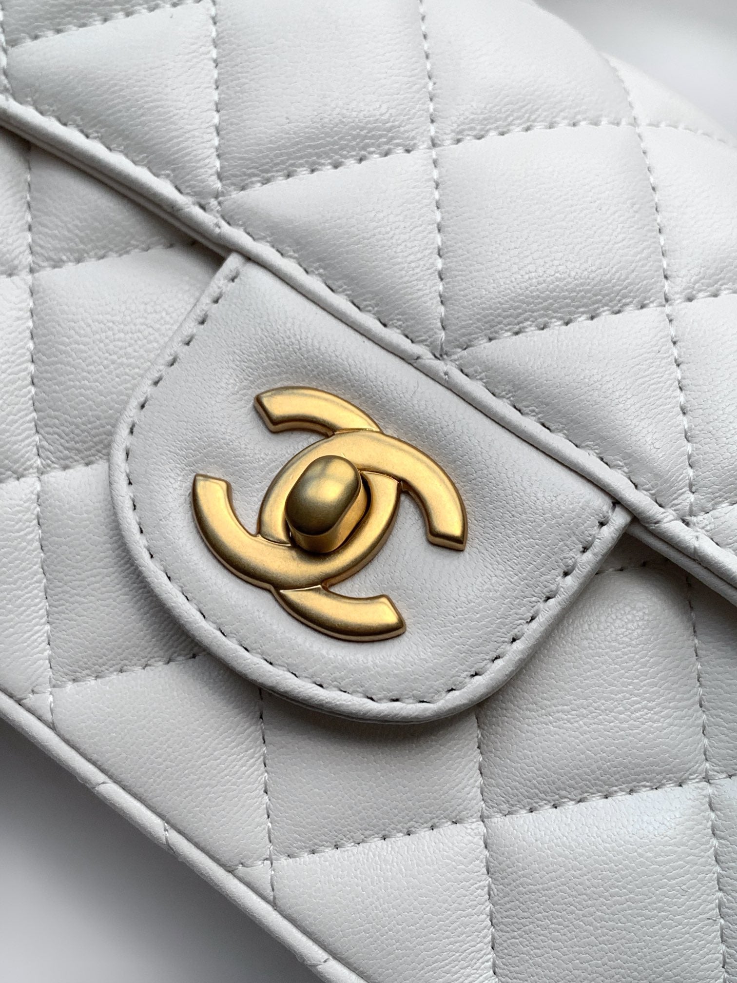 LuxluxHouse Best Quality Bags Chanel Women