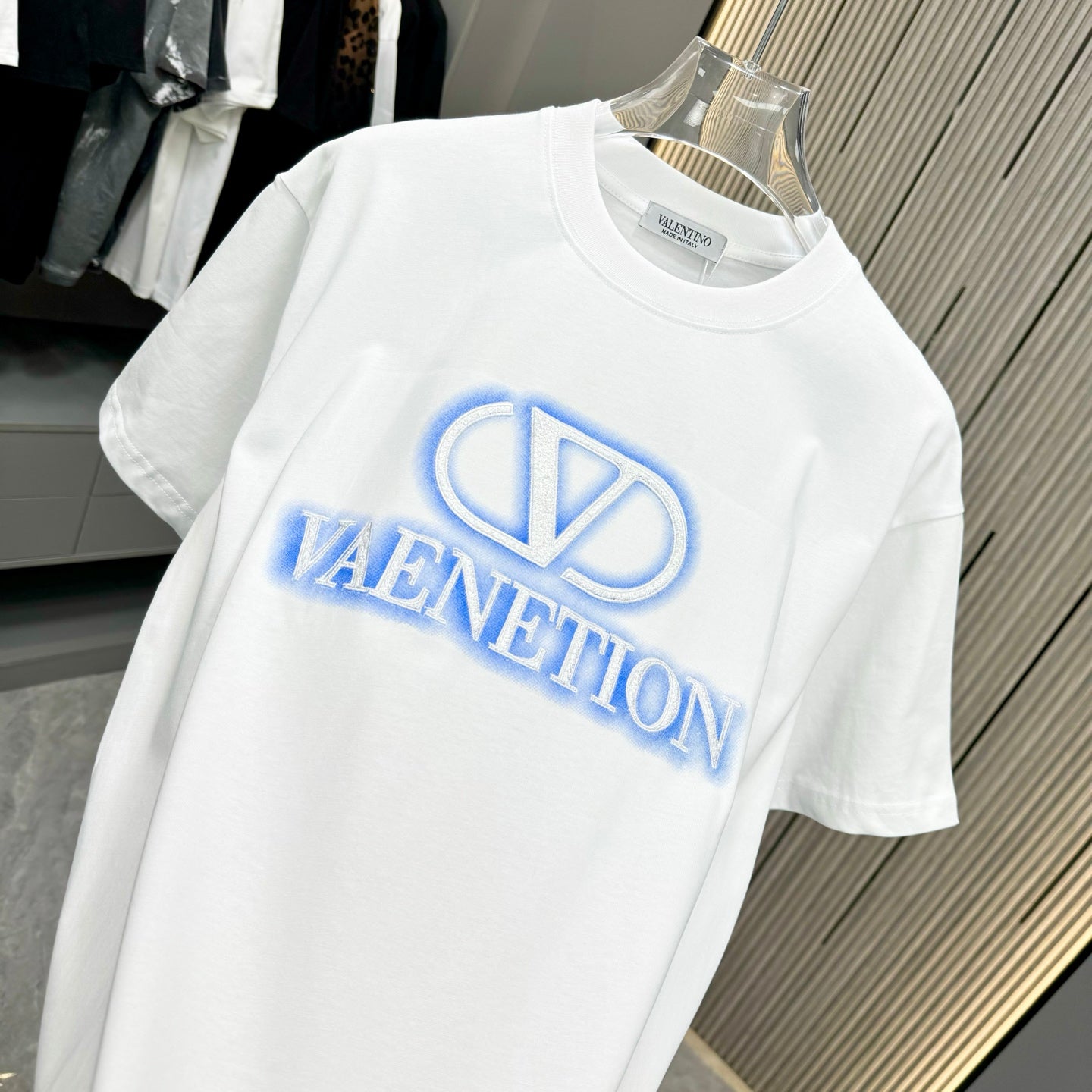 LuxluxHouse Best Quality Clothes Valentino T-shirt