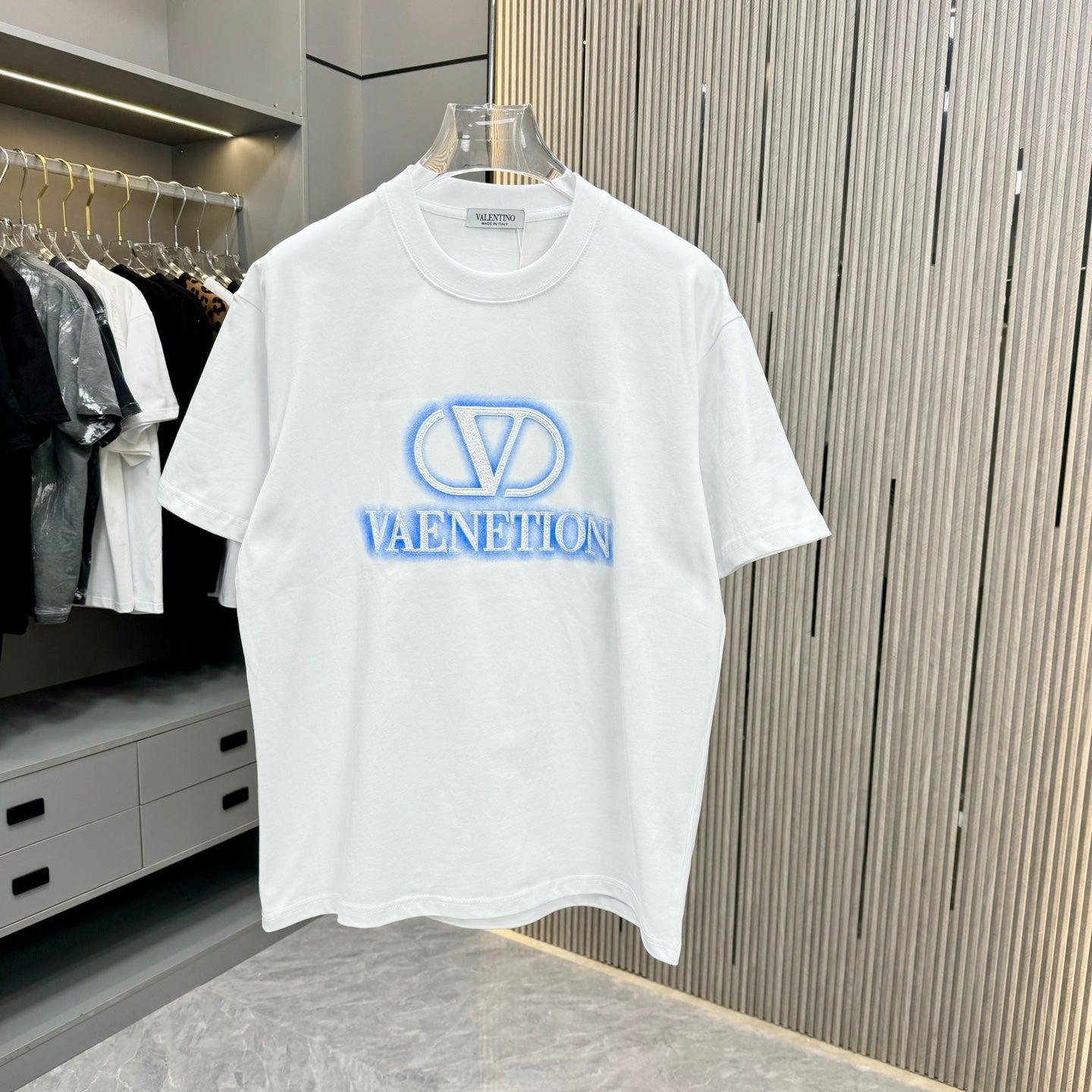 LuxluxHouse Best Quality Clothes Valentino T-shirt