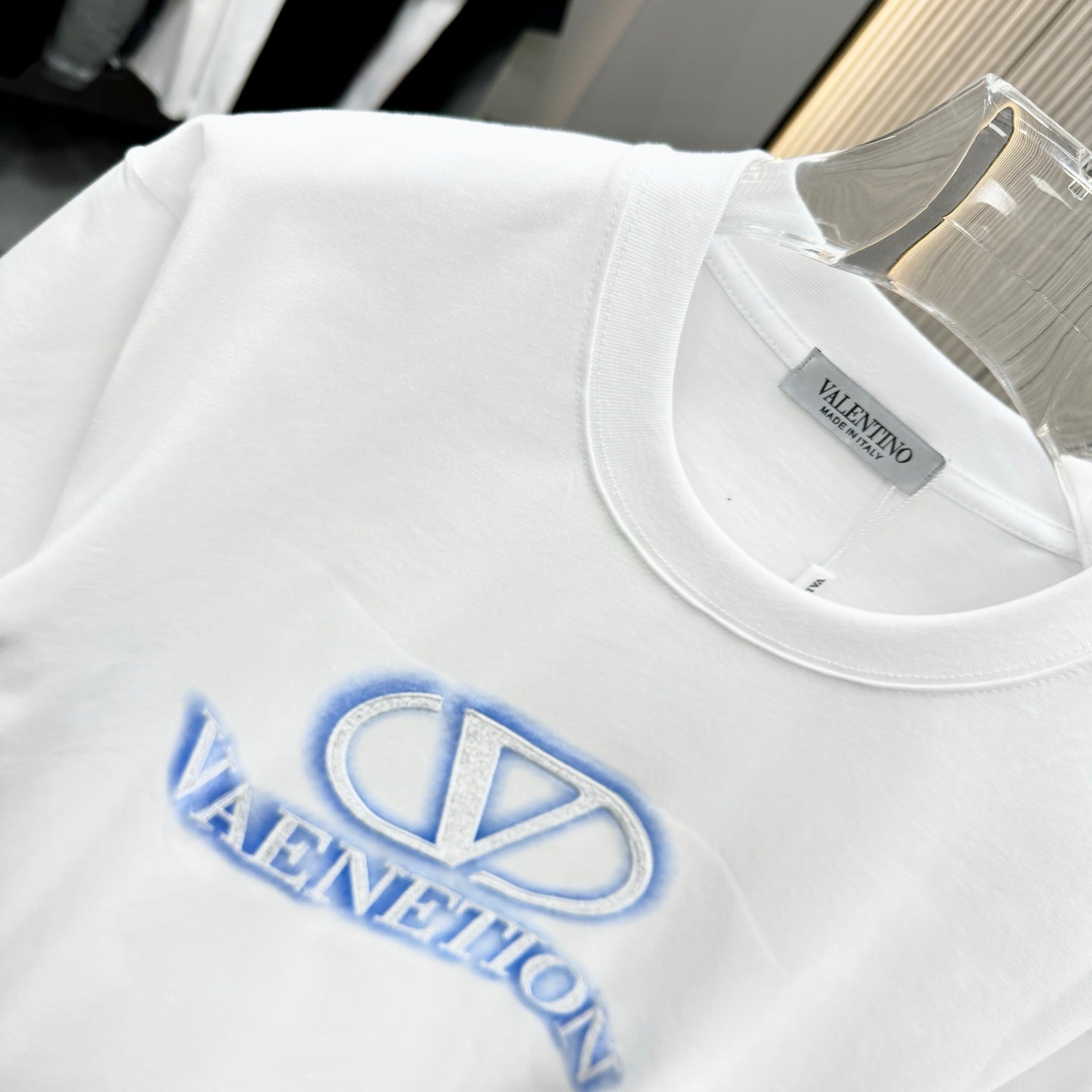 LuxluxHouse Best Quality Clothes Valentino T-shirt