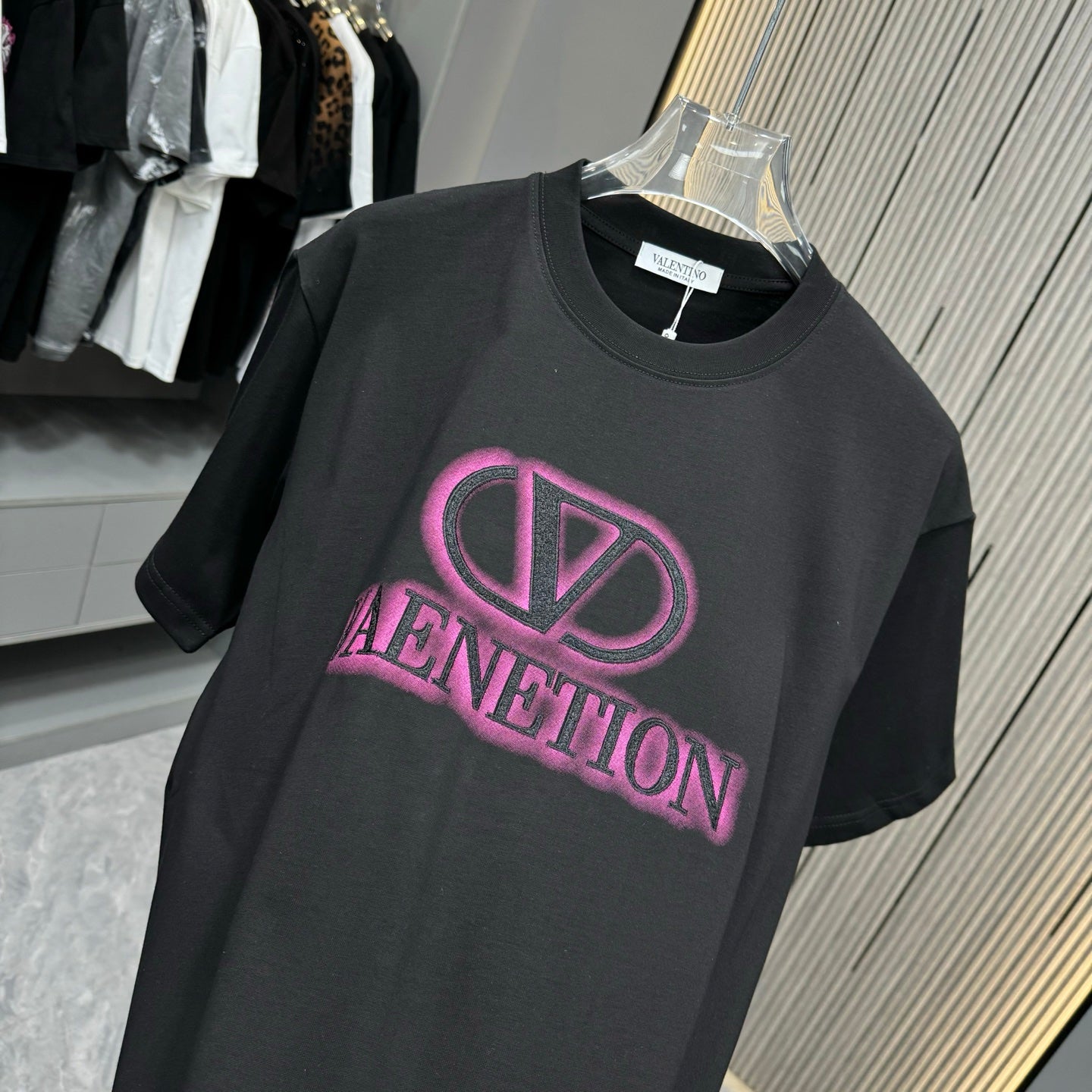 LuxluxHouse Best Quality Clothes Valentino T-shirt