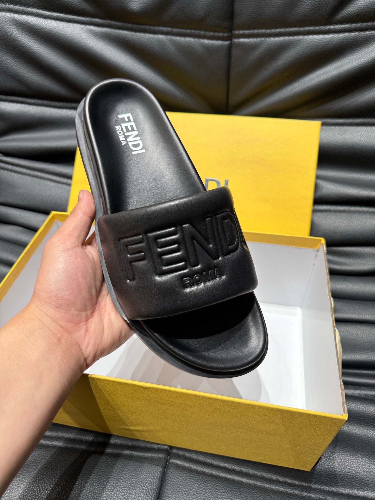 LuxluxHouse Best Quality Sandals Fendi