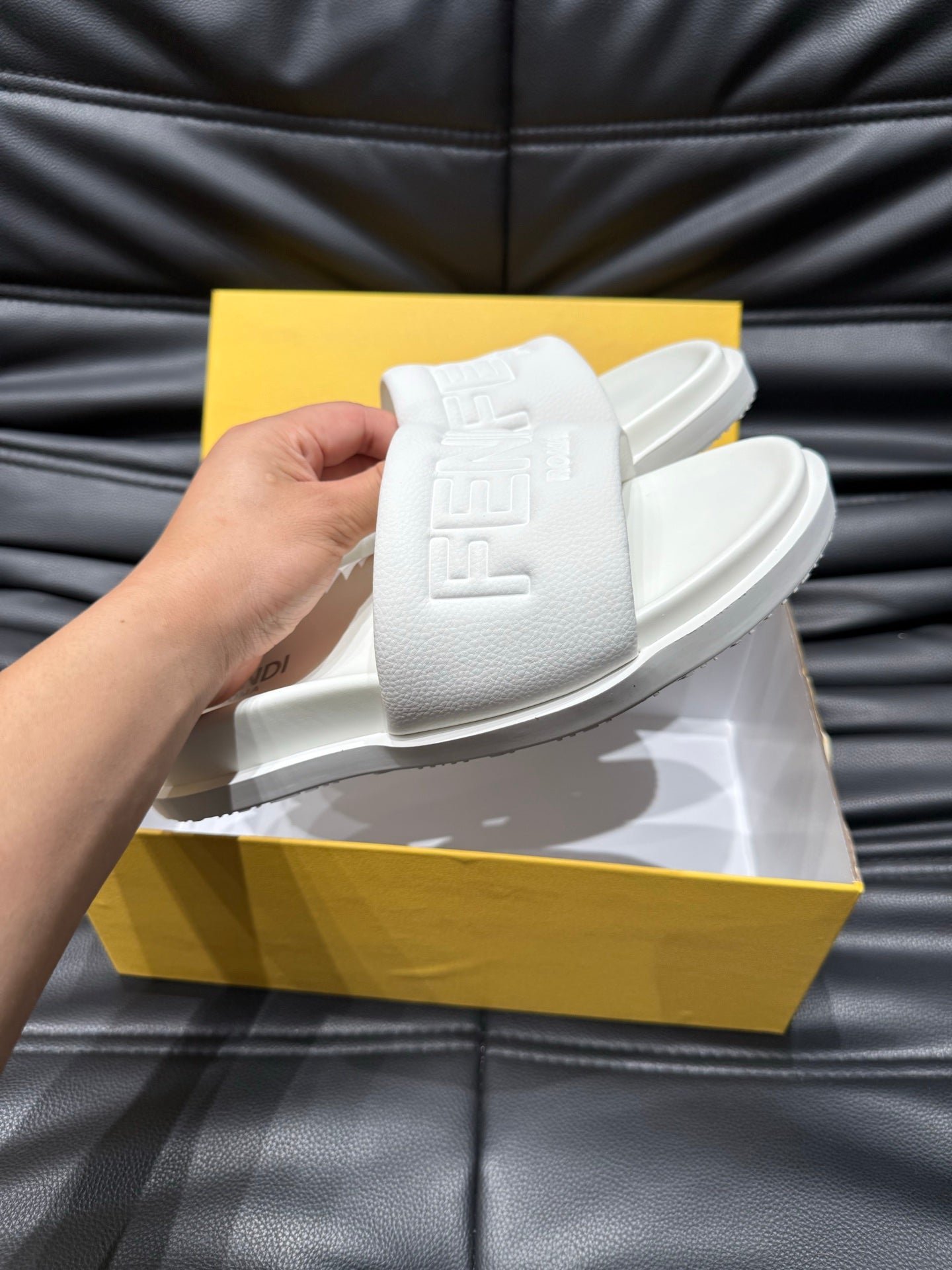 LuxluxHouse Best Quality Sandals Fendi